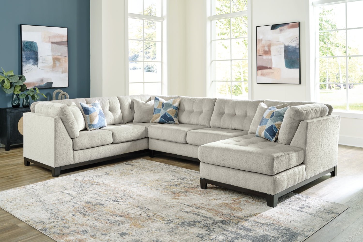 AshleyMaxon Place 3 - Piece Sectional with Chaise