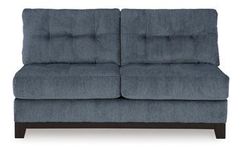 AshleyMaxon Place 3 - Piece Sectional with Chaise
