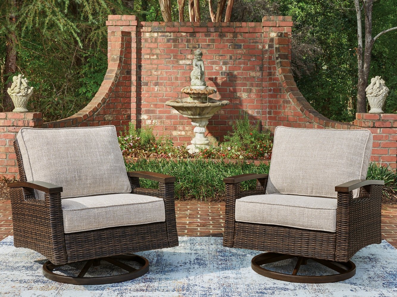 AshleyMonterey Point Outdoor Swivel Lounge Chair (Set of 2)