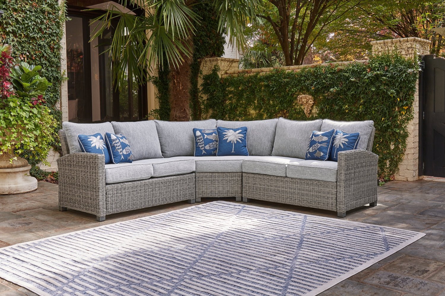 AshleyNaples Beach 3 - Piece Outdoor Sectional
