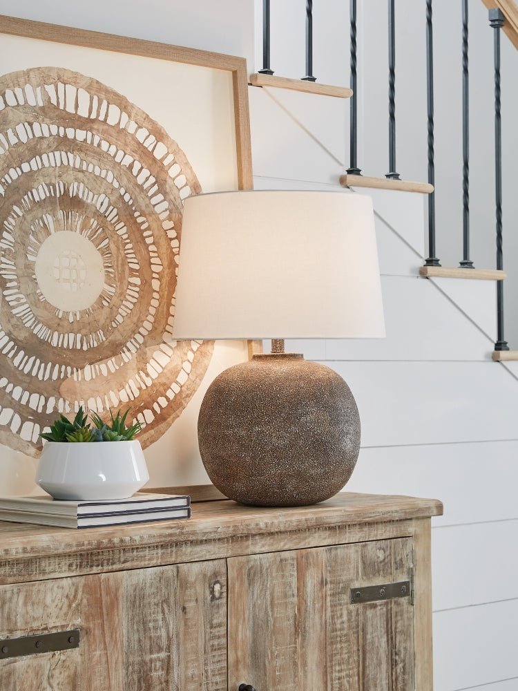 AshleyNeavesboro Table Lamps