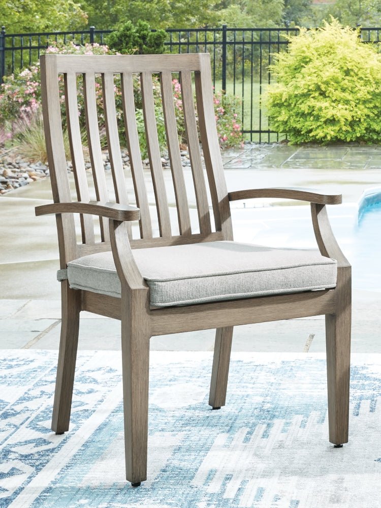 AshleyRainier Ranch Outdoor Dining Set