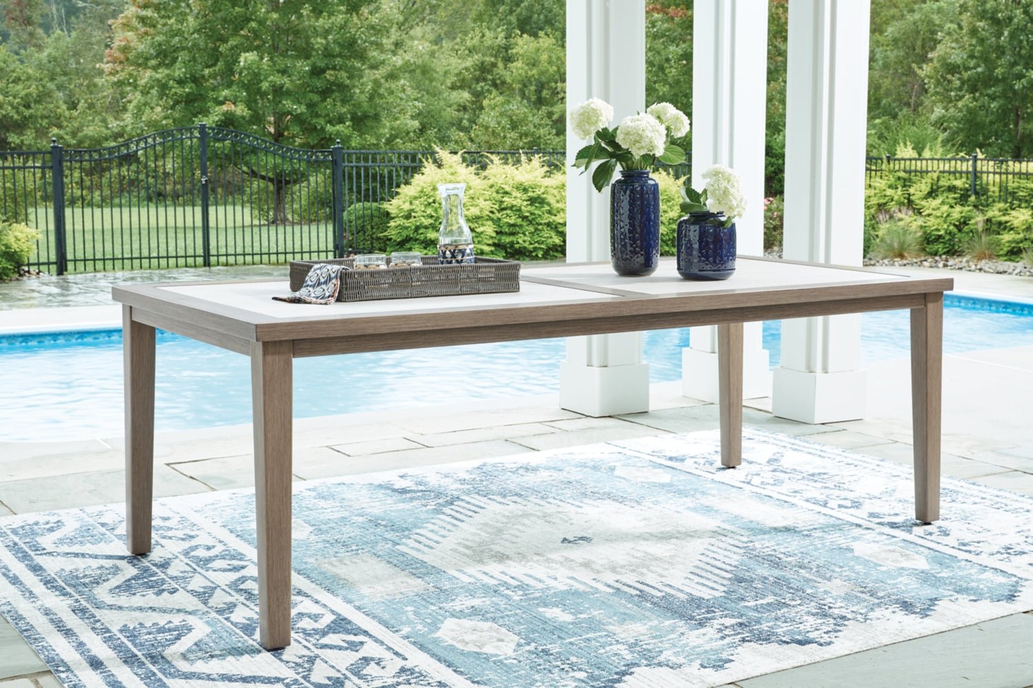 AshleyRainier Ranch Outdoor Dining Set