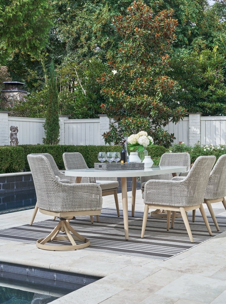 AshleySeton Creek Outdoor Dining Set