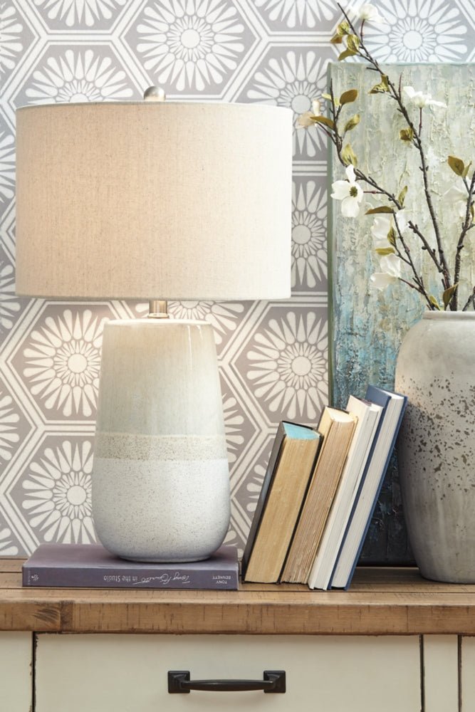 AshleyShavon Table Lamps