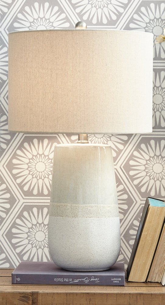AshleyShavon Table Lamps