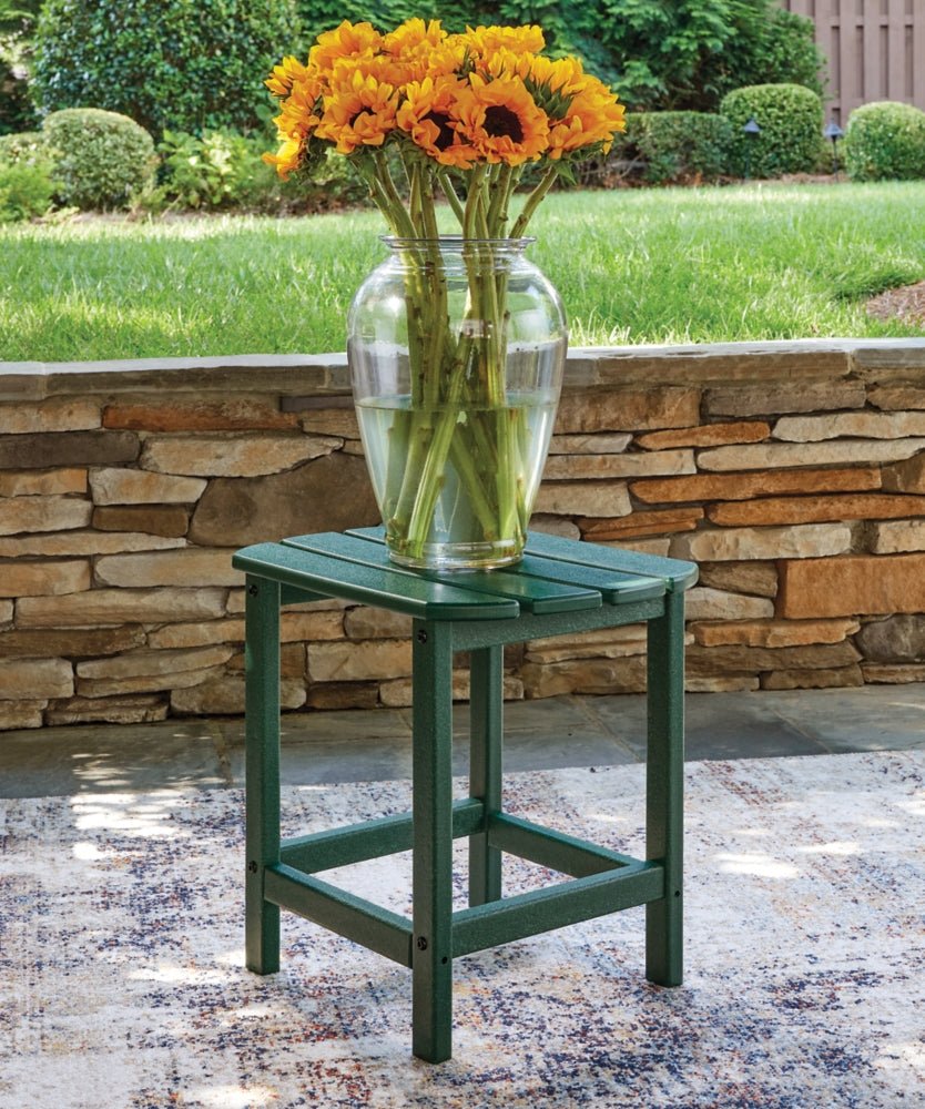 AshleySundown Shores 2 Adirondack Chairs with End table