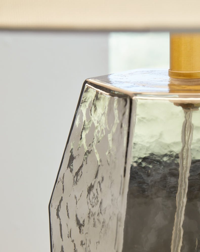 AshleyTaylow Table Lamps