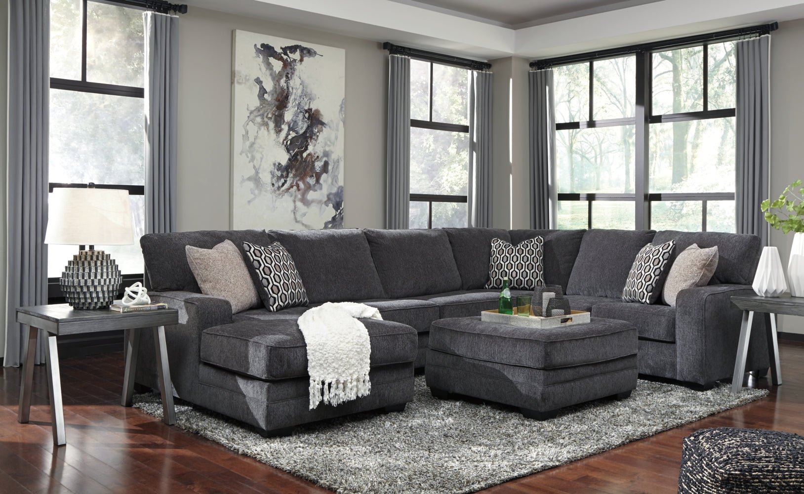 AshleyTracling 3 - Piece Sectional with Chaise
