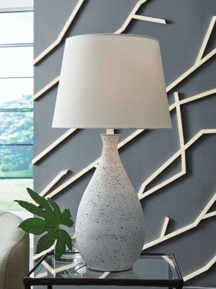 AshleyWyattford Table Lamps
