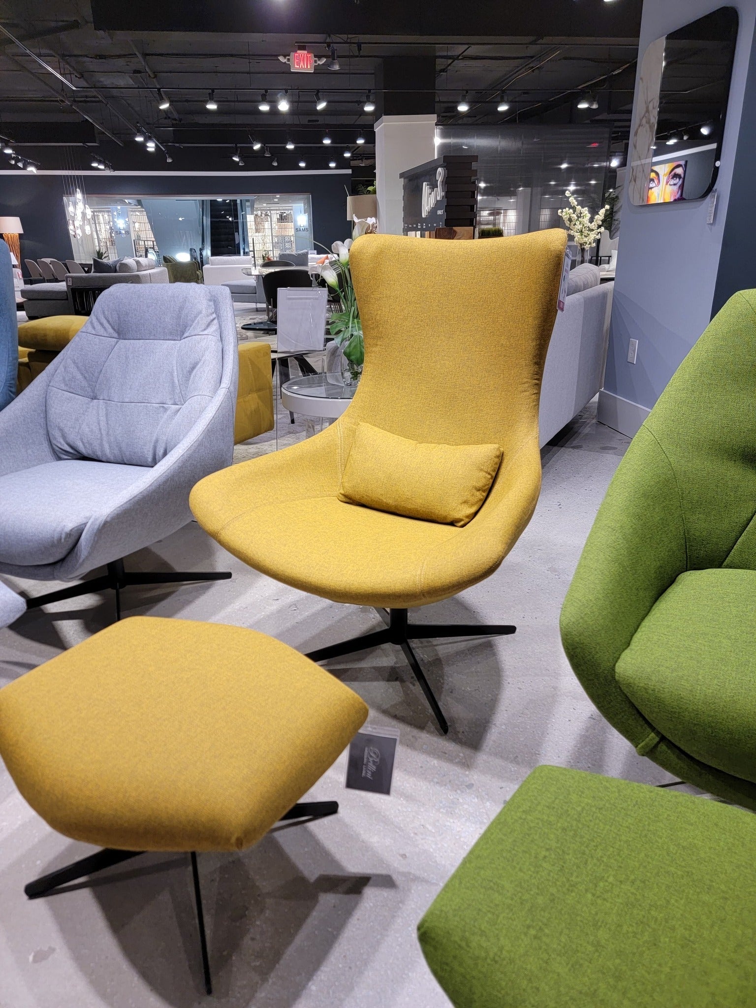 BLIPrimo CH S YEL Accent Chair