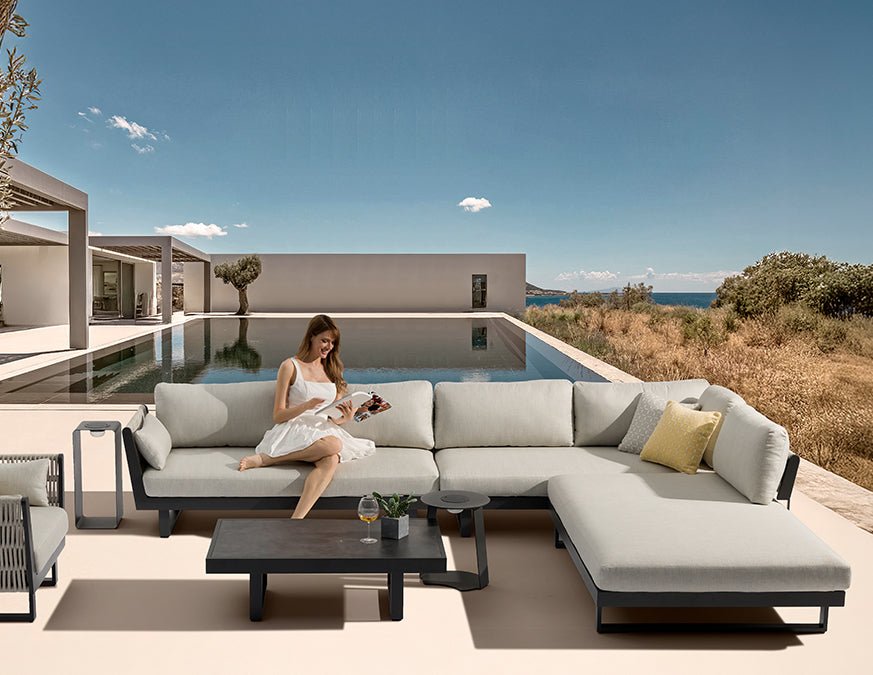 Couture JardinBREEZE CoffeeTable