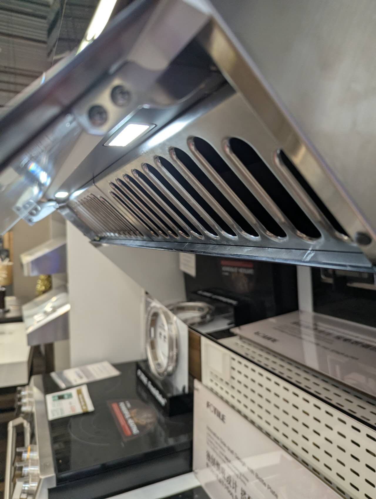 Fotile JQG7501 30" Range Hood--Floor Model Black