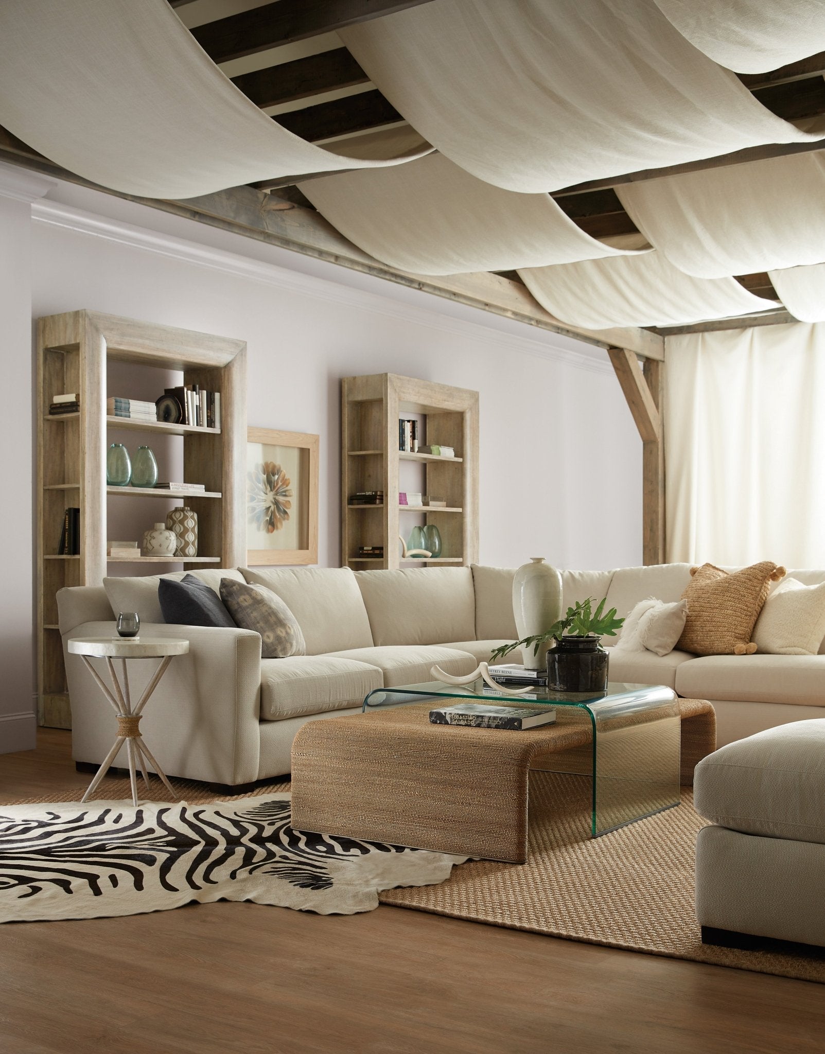 HookerAmani Accent Table