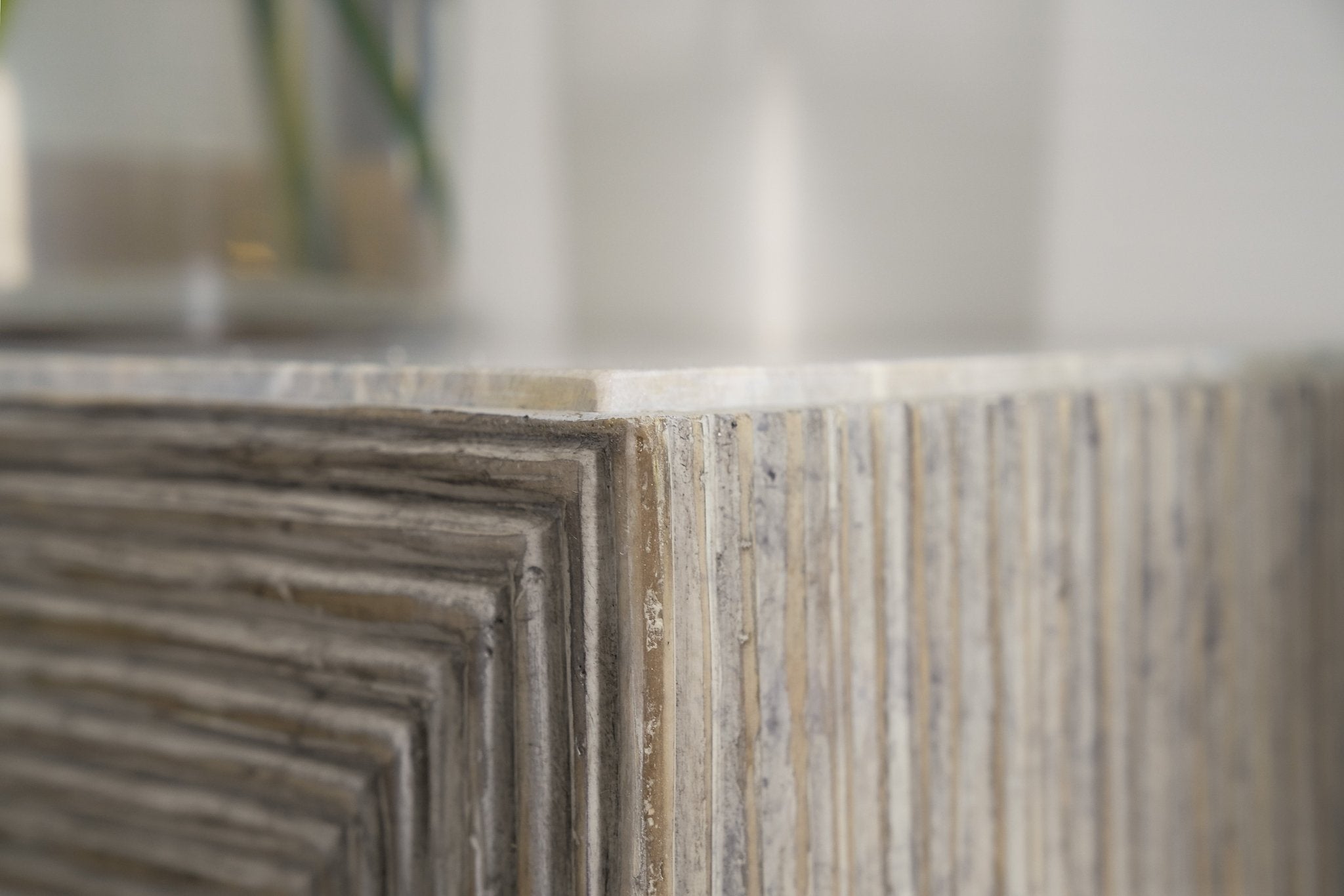 HookerAmani Sofa Table