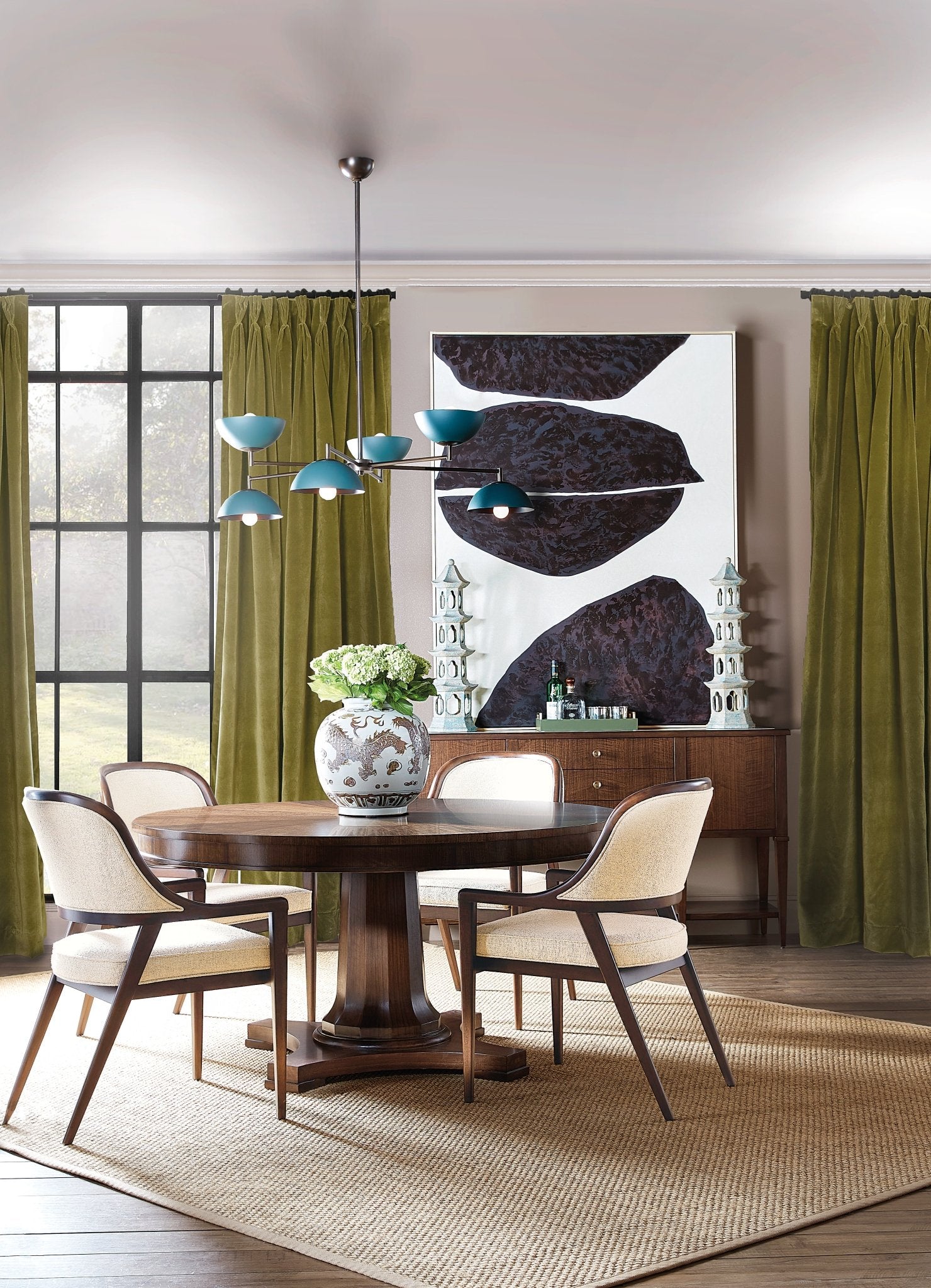 HookerArchives Round Pedestal Dining Table