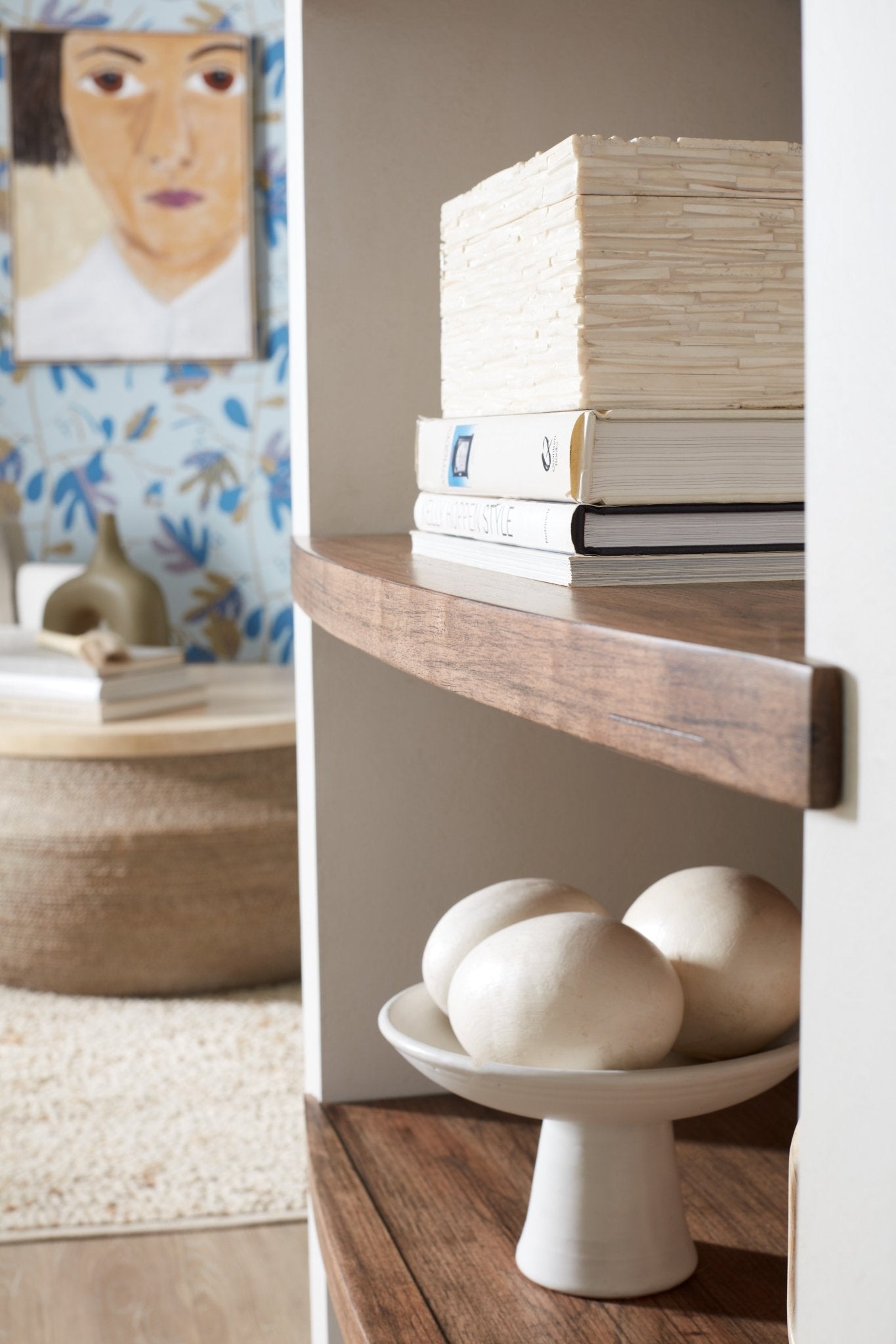HookerBig Sky Tahoe Etagere