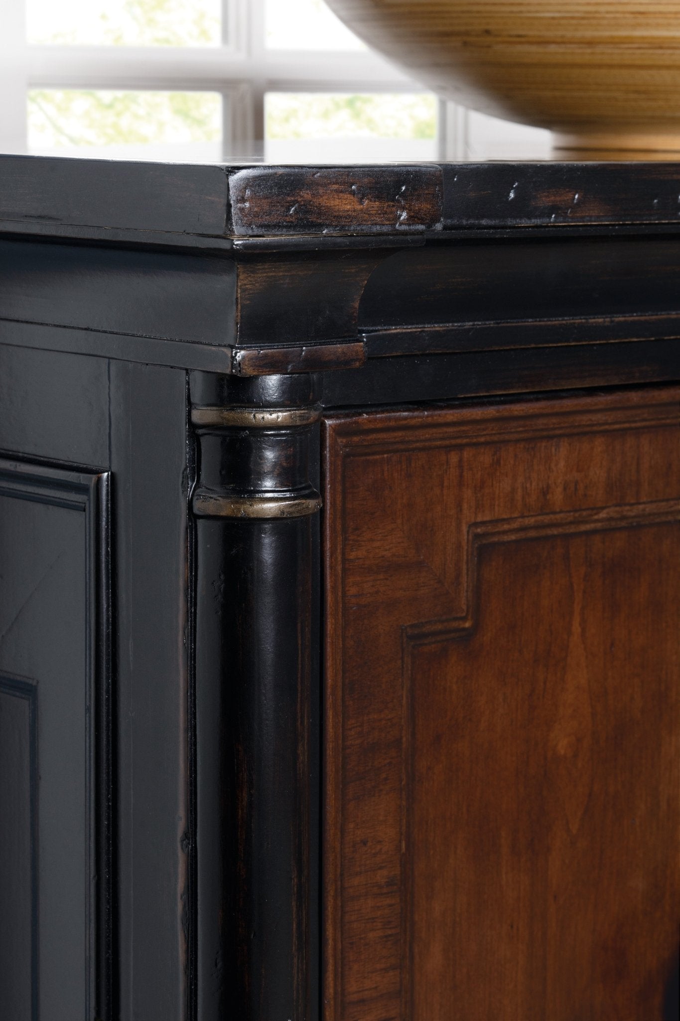 HookerCharleston Entertainment Console