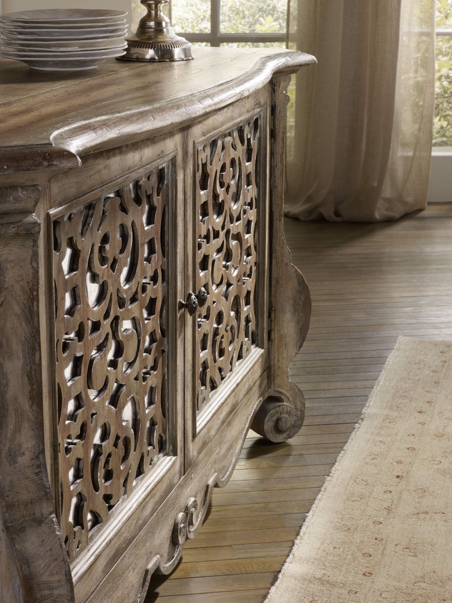 HookerChatelet Buffet