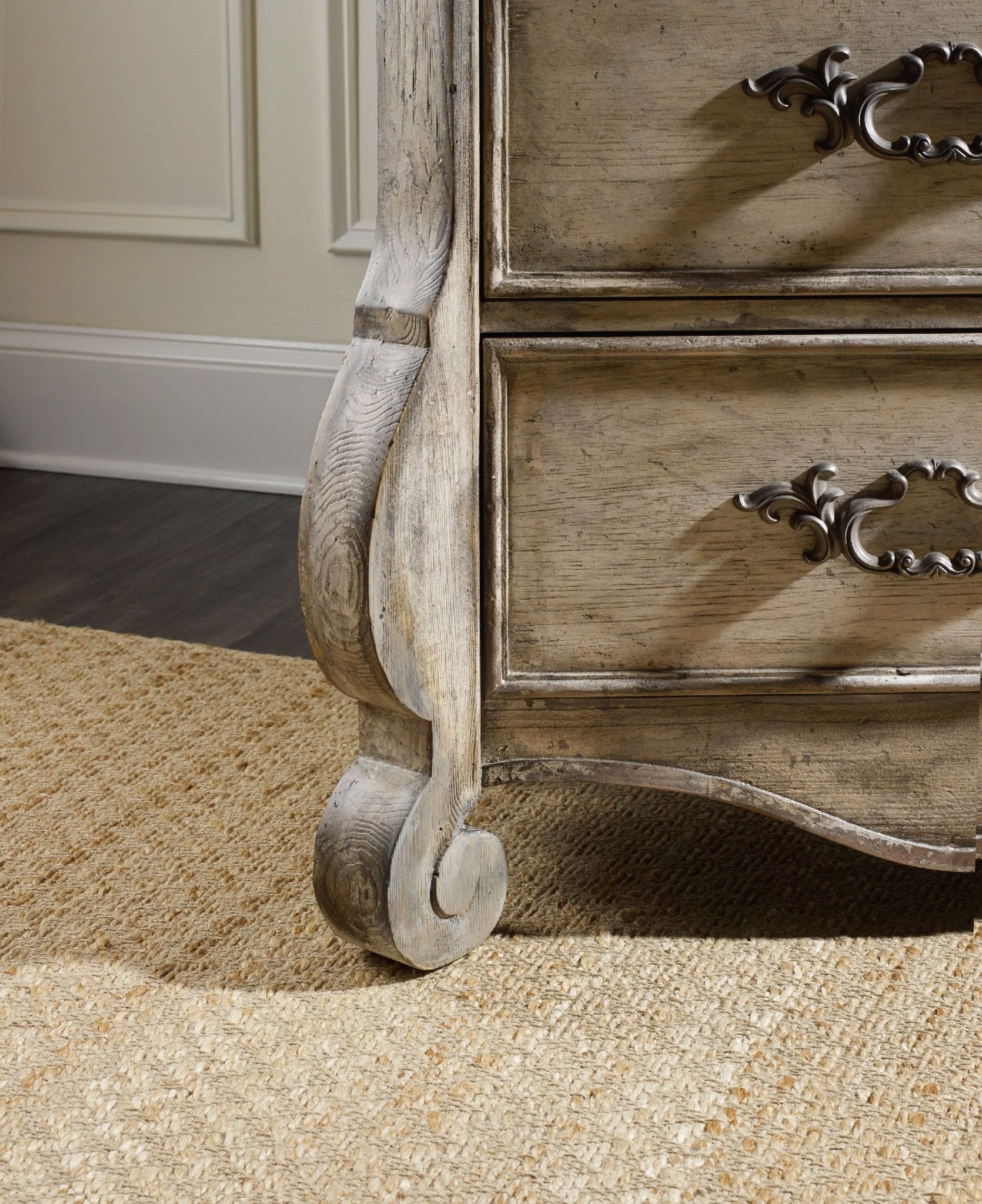 HookerChatelet Dresser