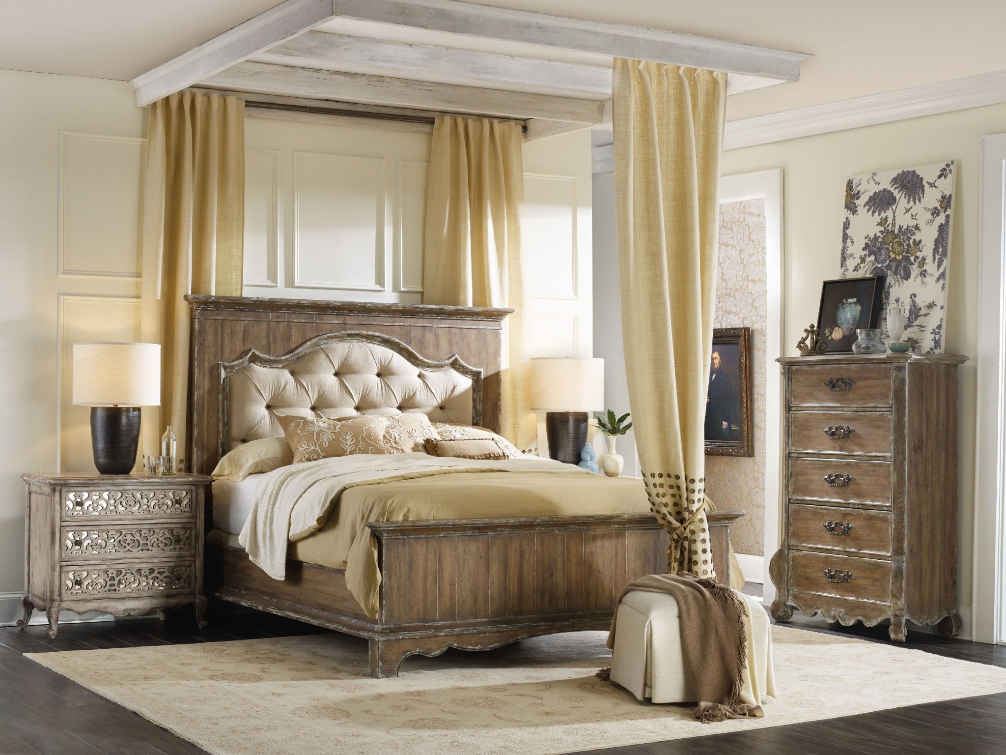 HookerChatelet King Upholstered Mantle Panel Bed