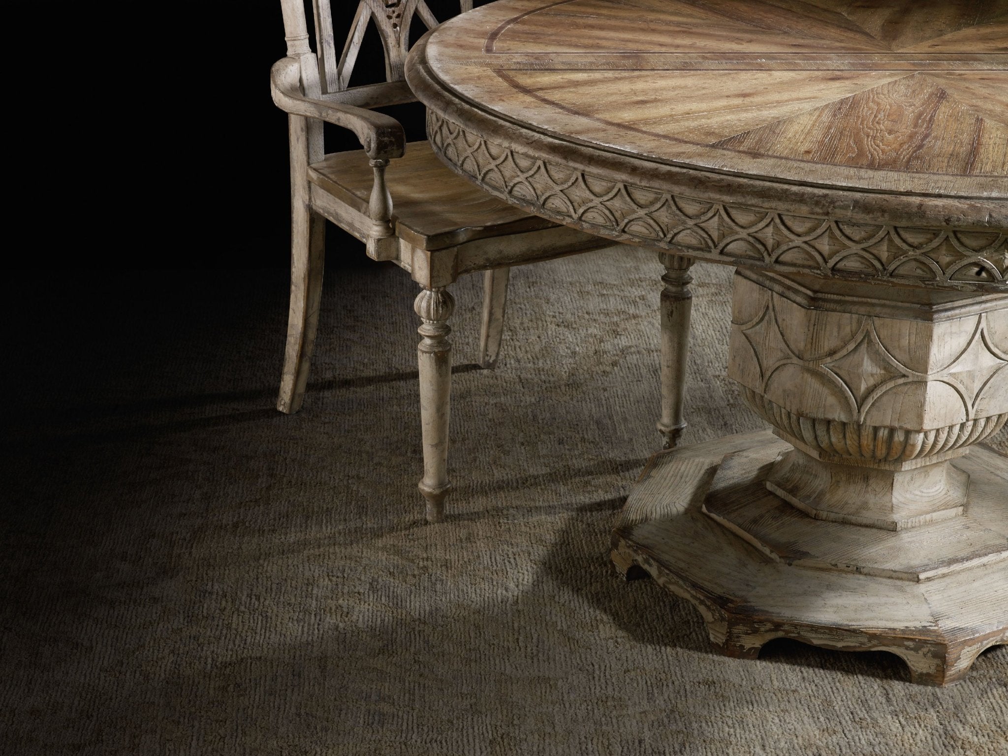 HookerChatelet Round Dining Table with One 20'' Leaf