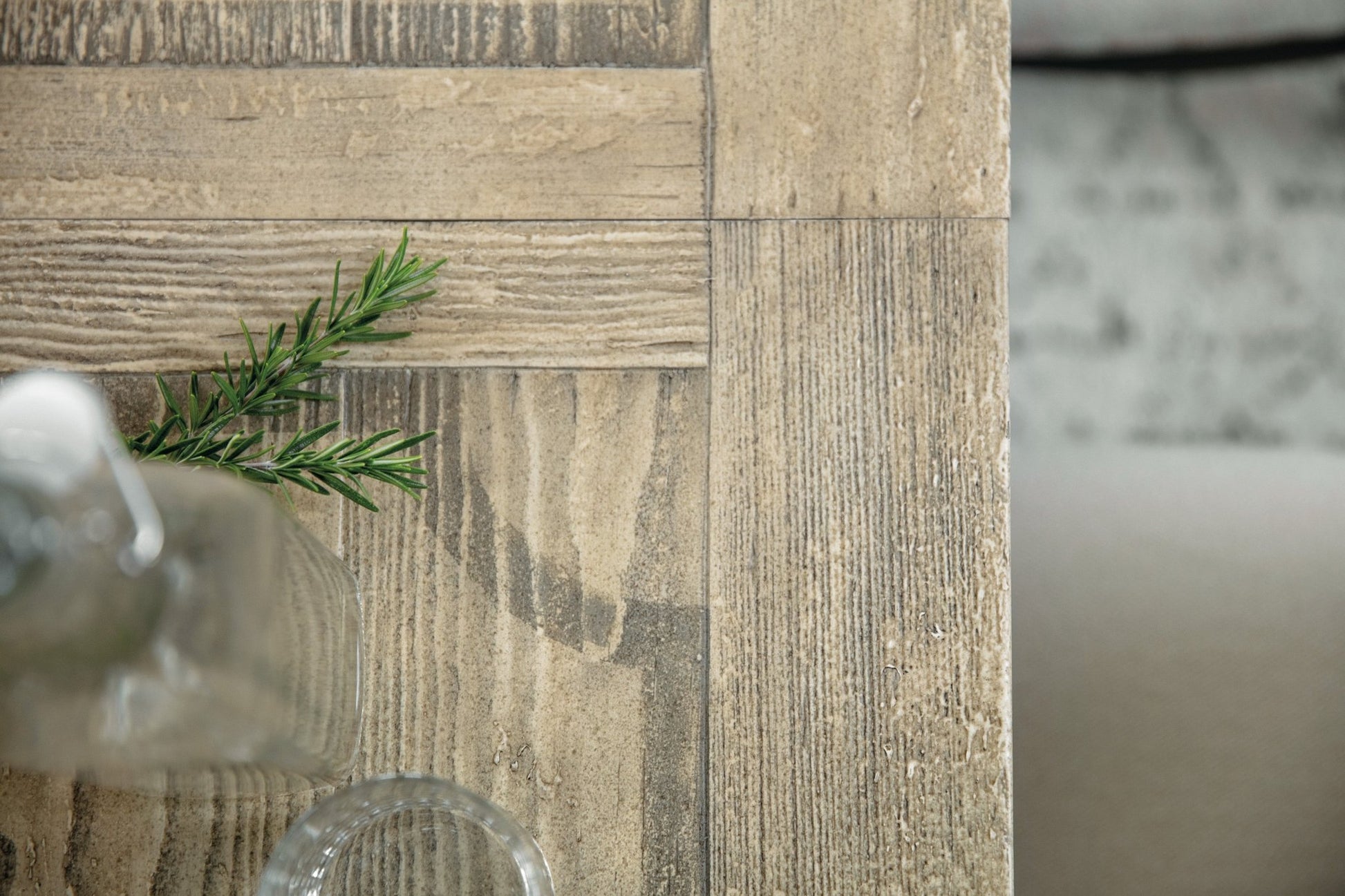 HookerCiao Bella 84in Trestle Table with 2 - 18in Leaves - Flaky White/Black