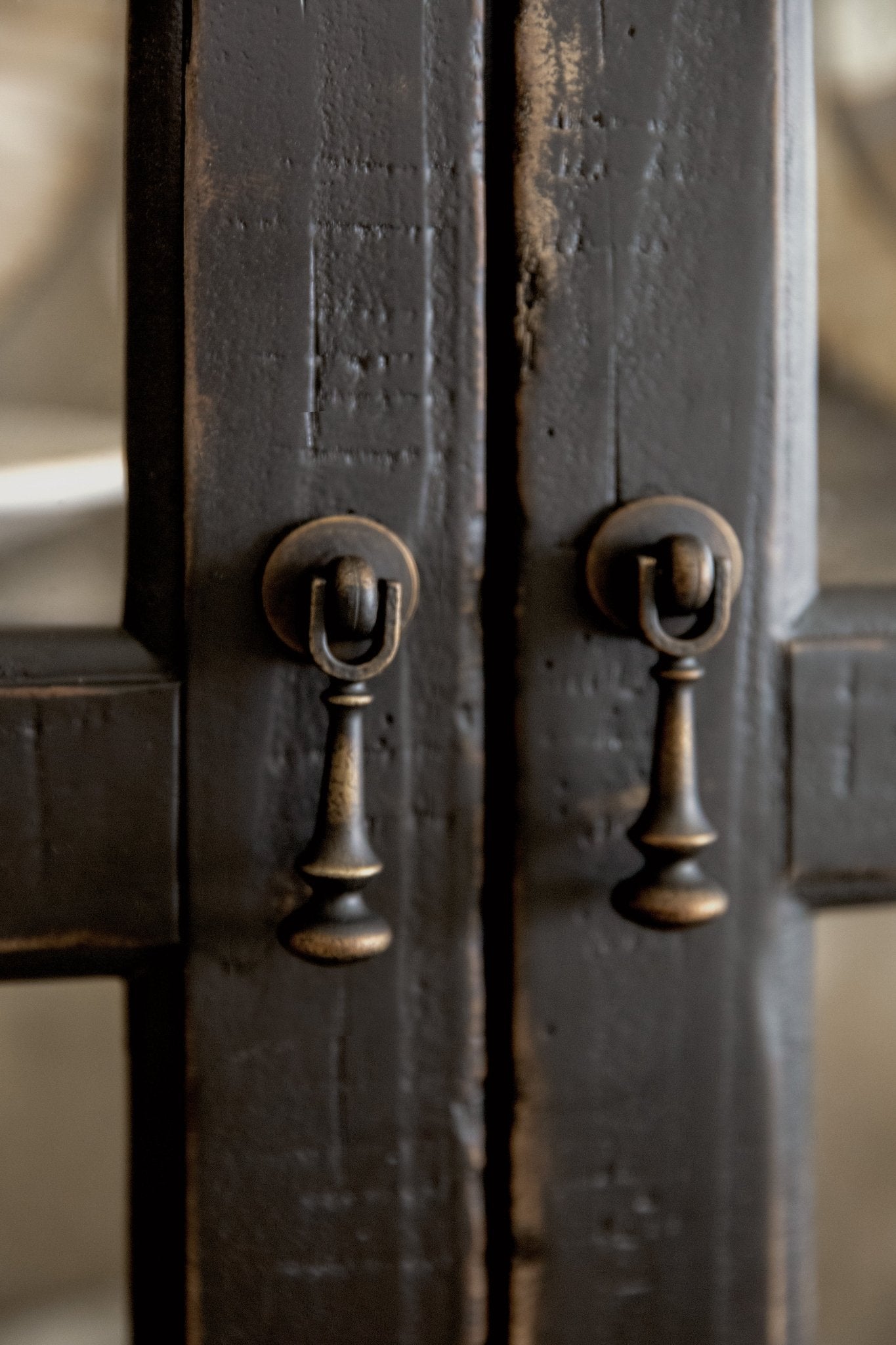 HookerCiao Bella Display Cabinet - Black