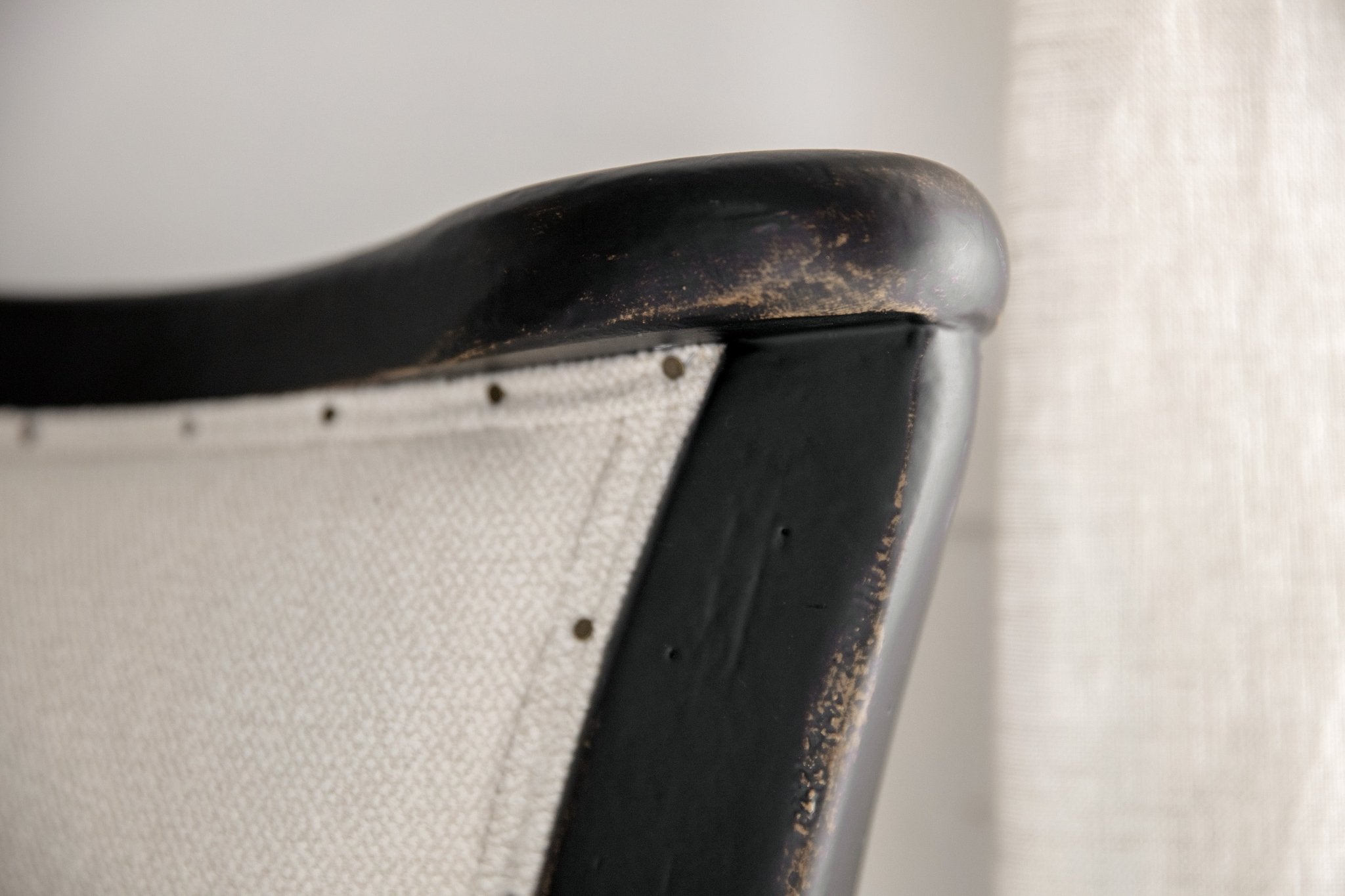 HookerCiao Bella Queen Upholstered Bed - Black