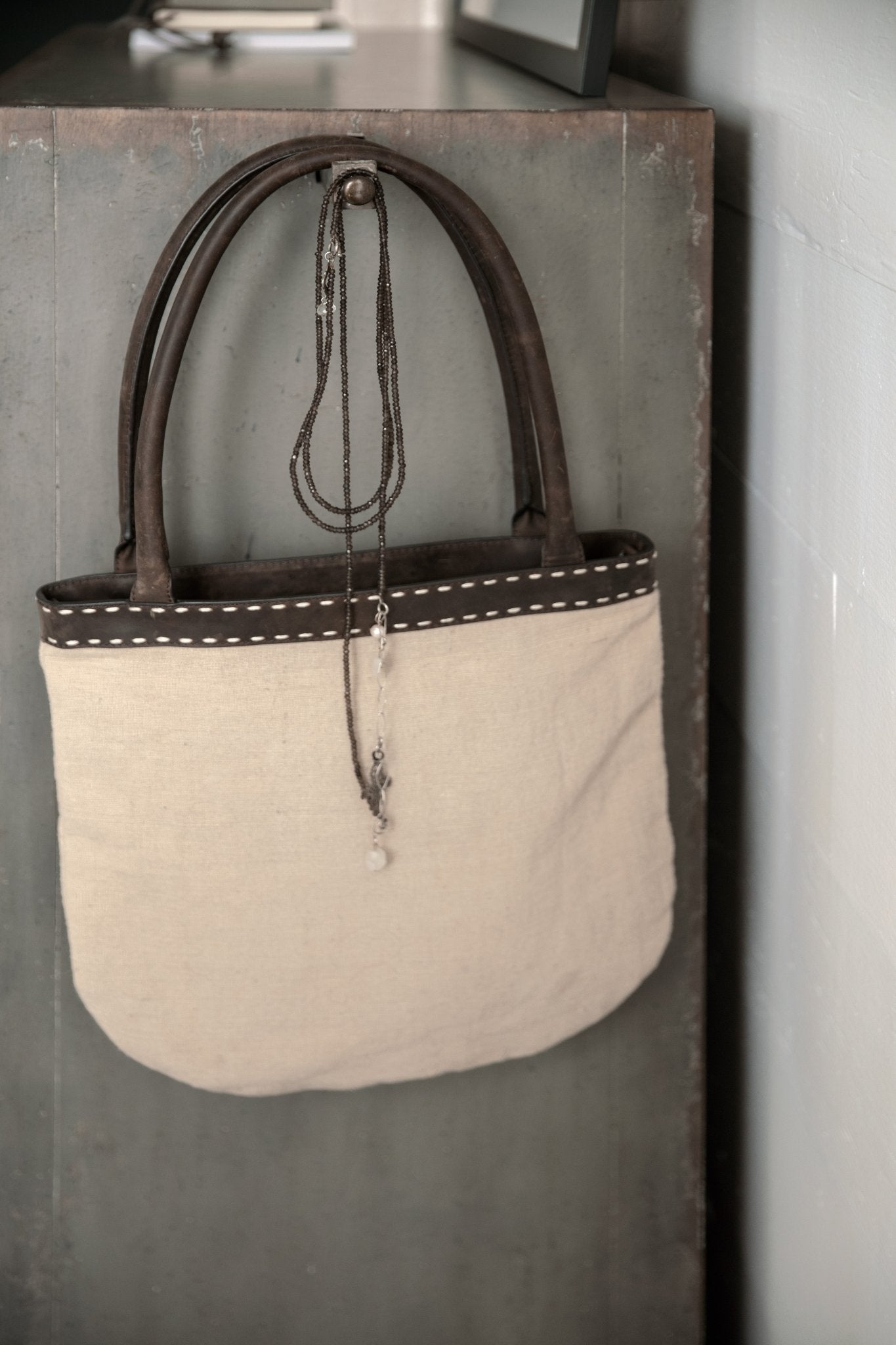 HookerCiao Bella Six - Drawer Chest - Speckled Gray