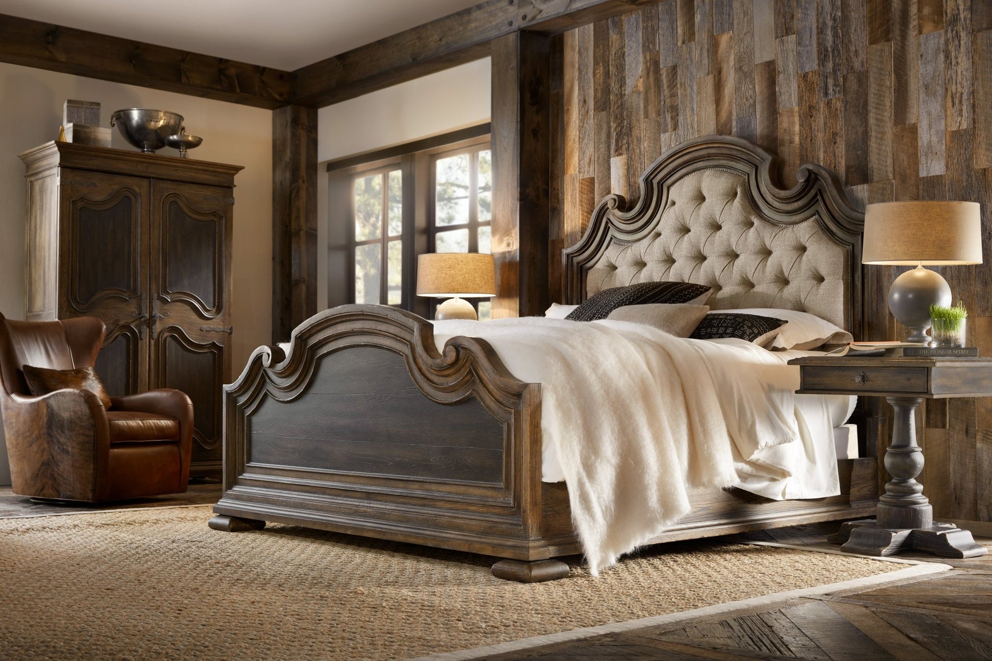 HookerFair Oaks King Upholstered Bed