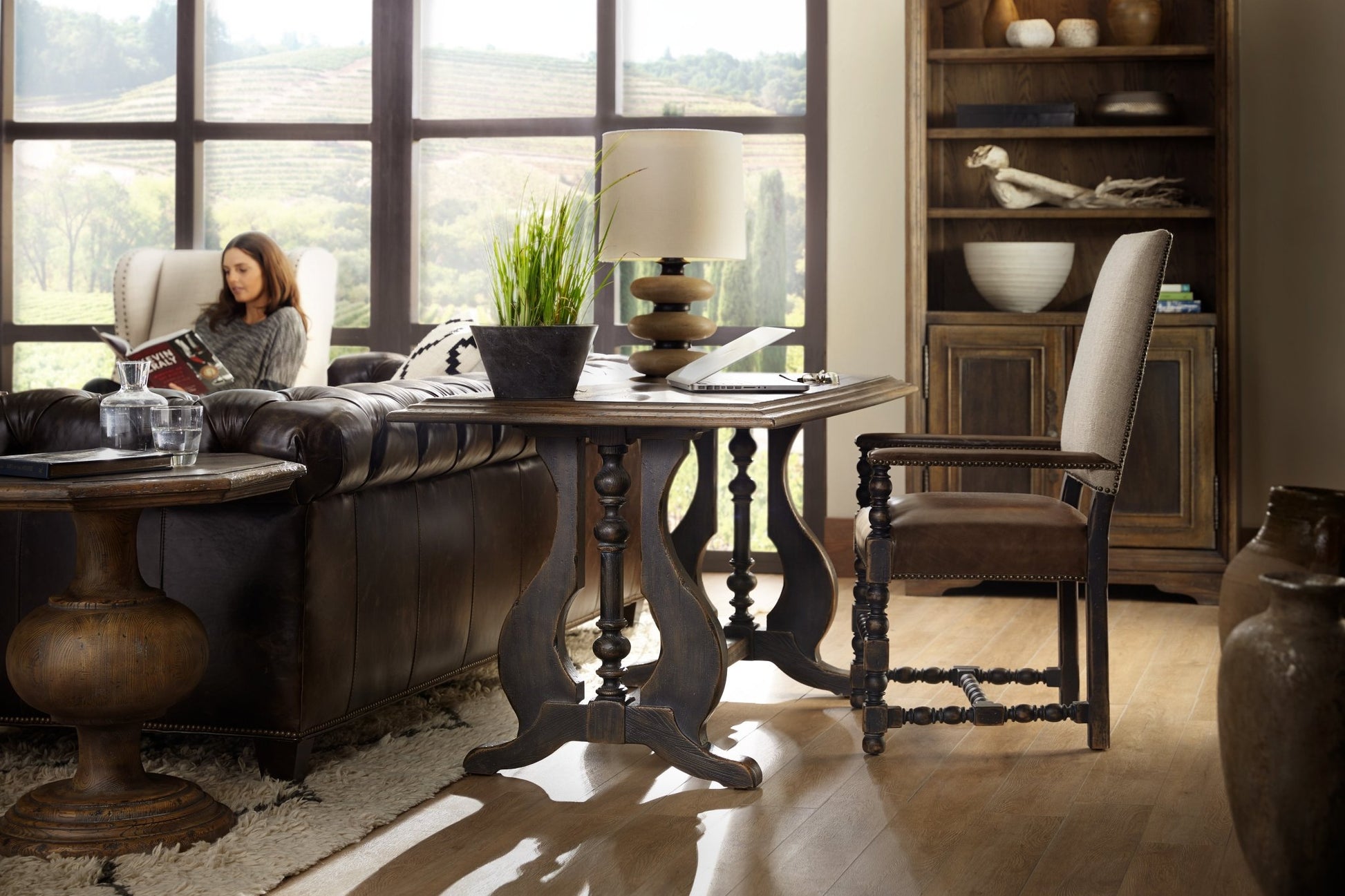 HookerHill Country Comfort Upholstered Arm Chair