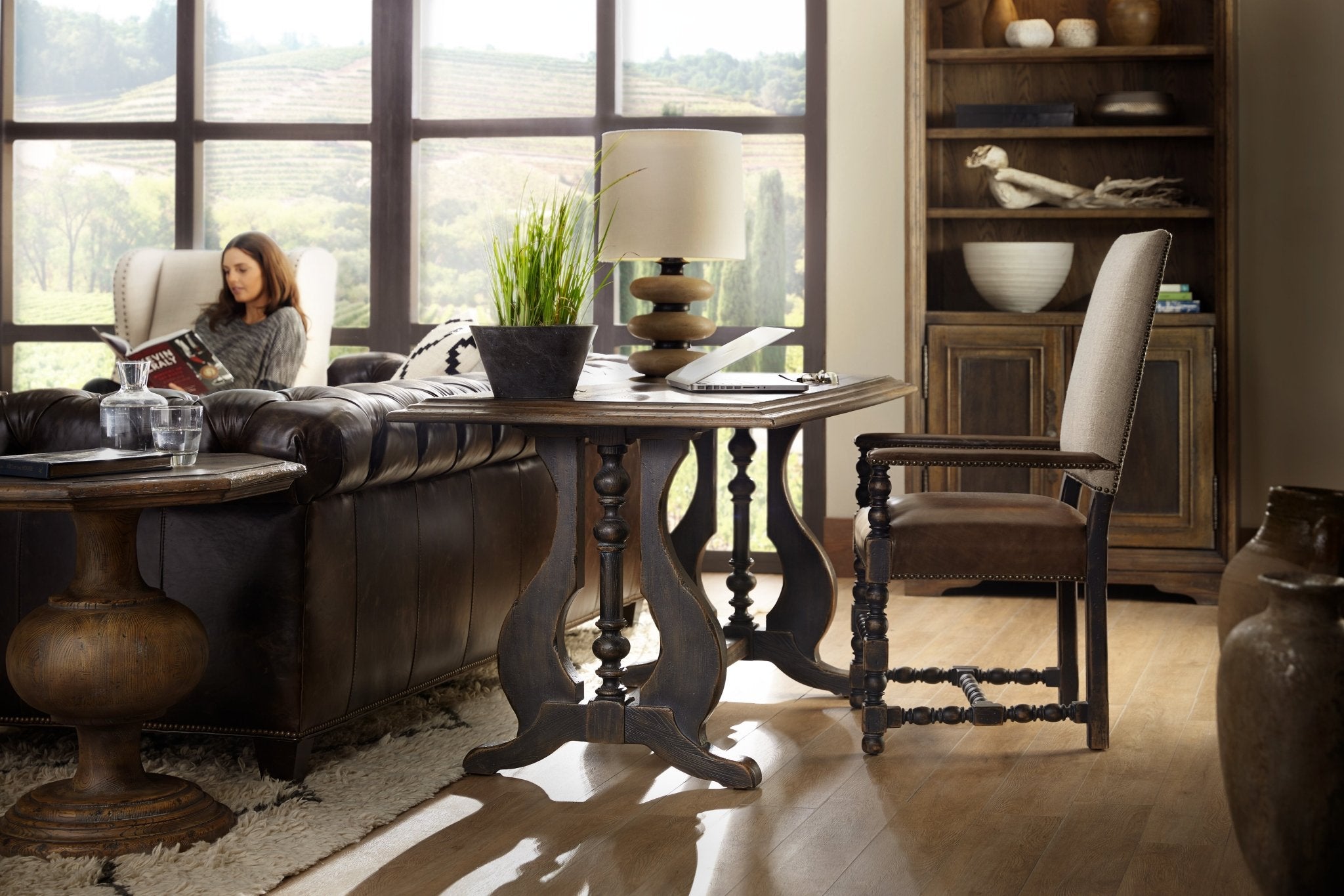 HookerHill Country Comfort Upholstered Arm Chair