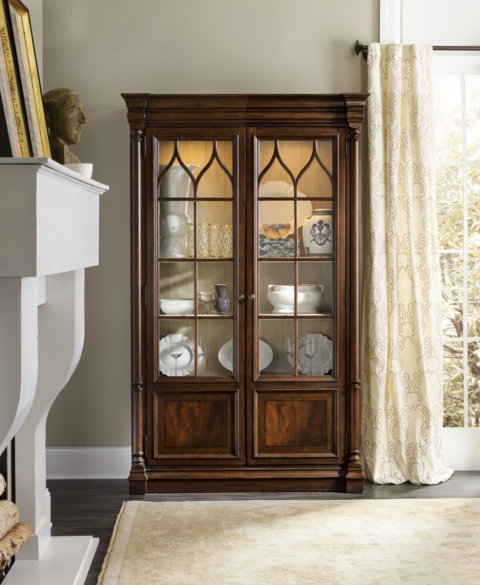 HookerLeesburg Display Cabinet