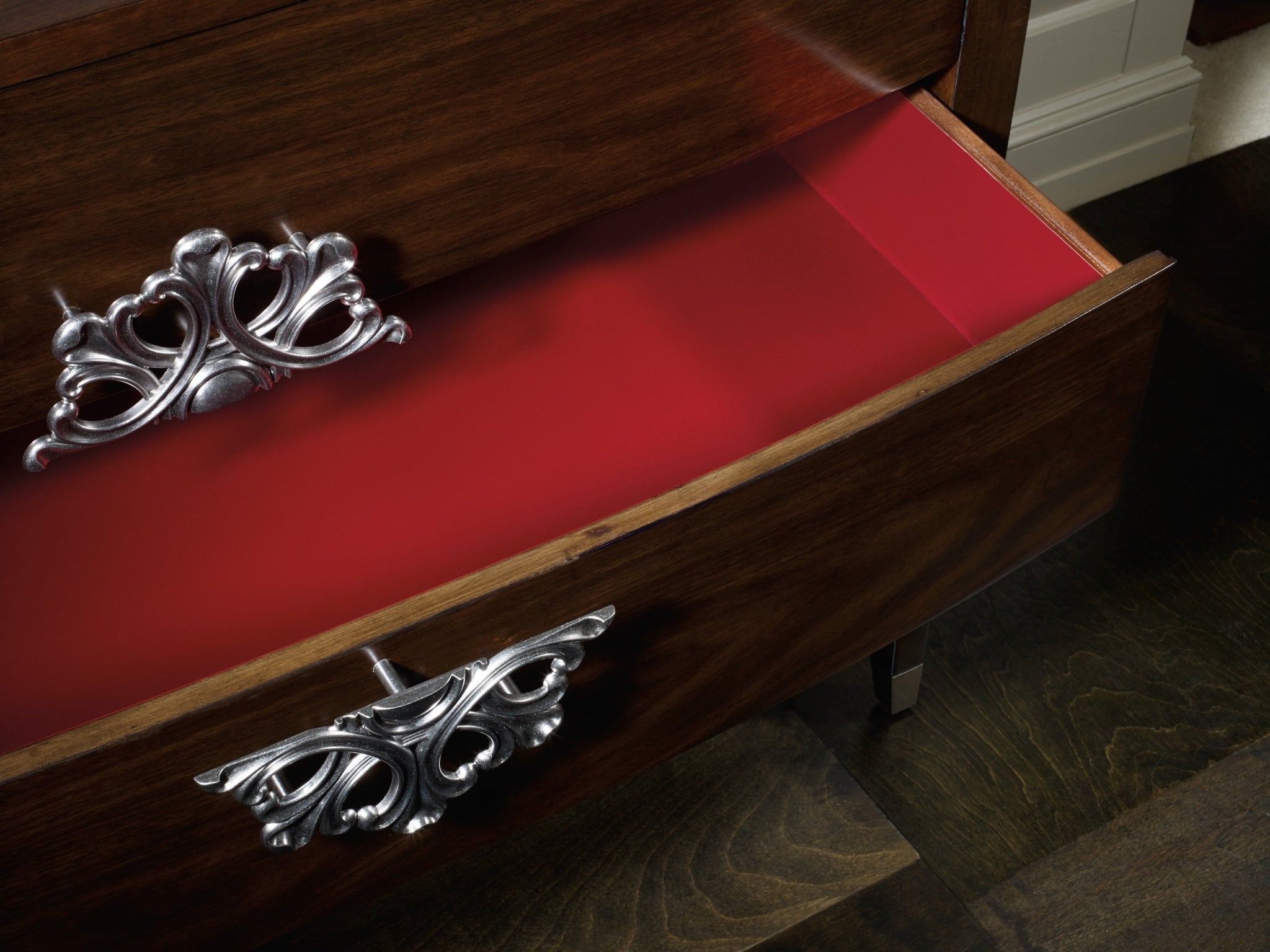 HookerMedallion Console