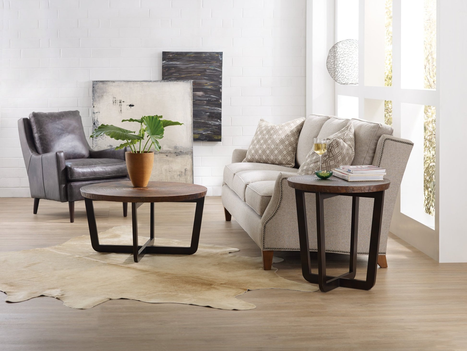 HookerParkcrest Round End Table