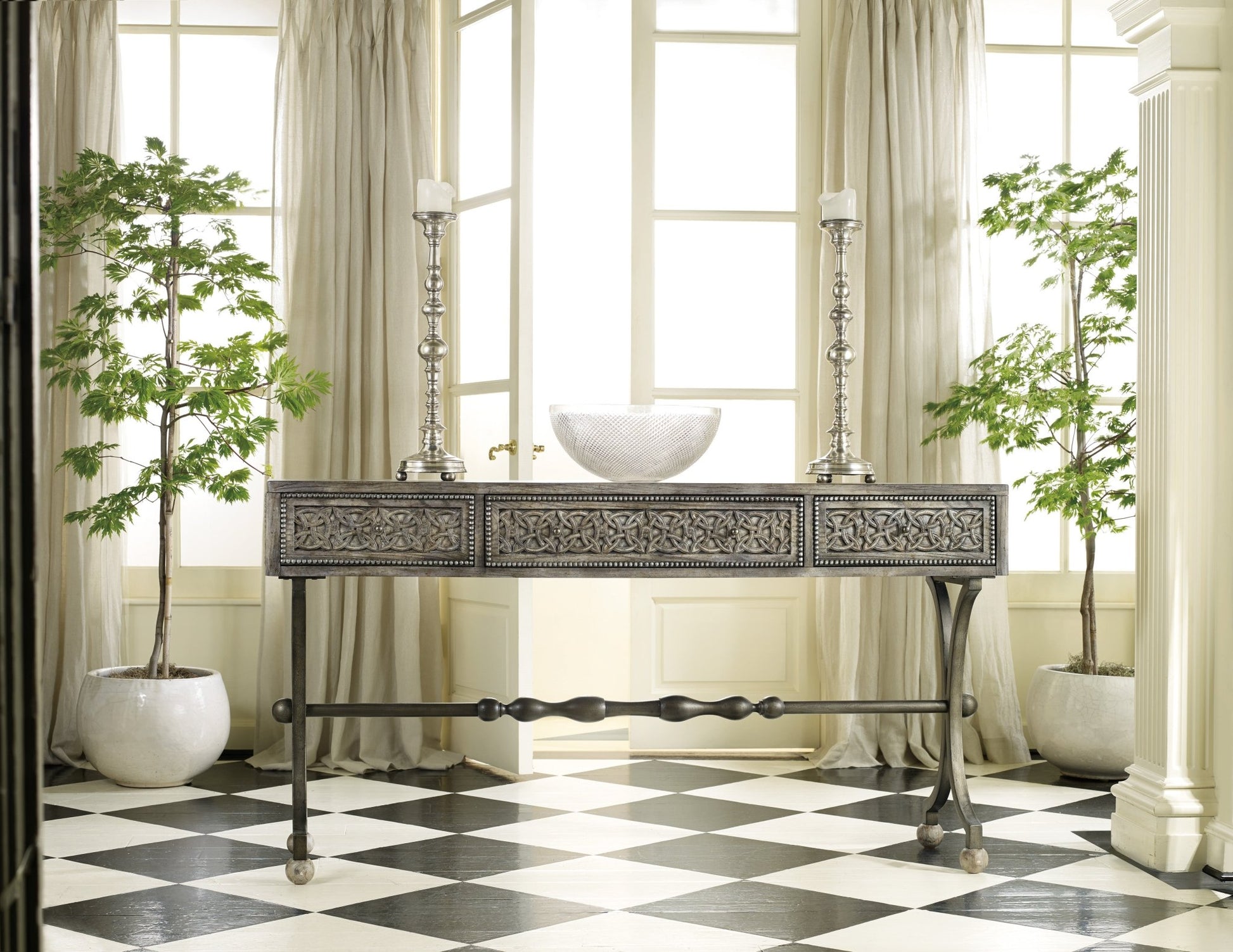 HookerRavenna Console