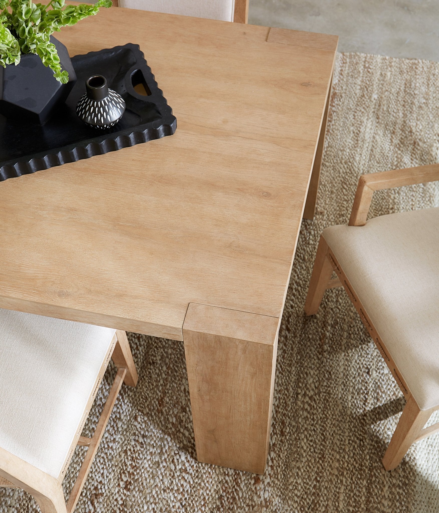HookerRetreat Rectangle Dining Table with 1 - 22in Leaf