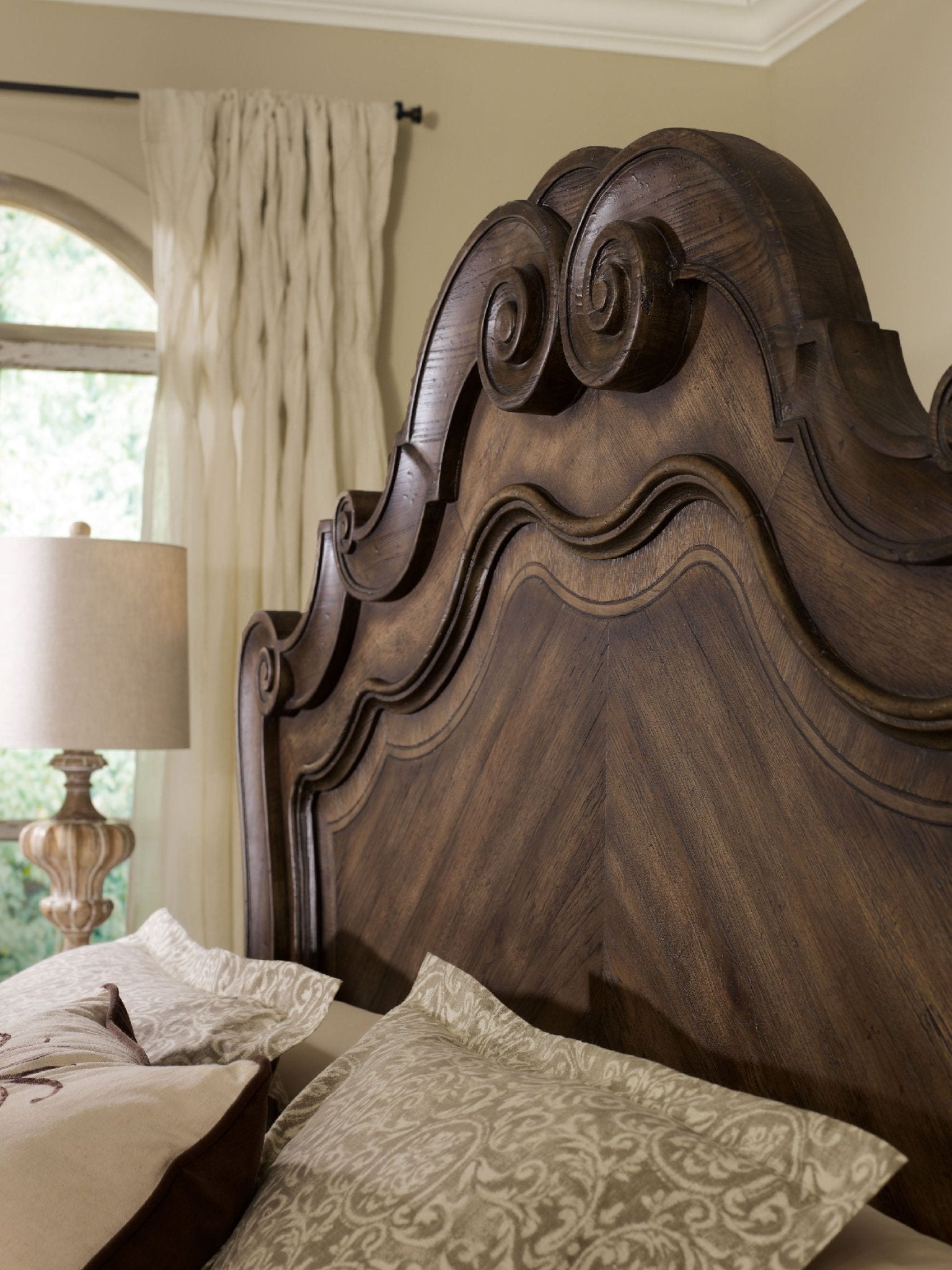 HookerRhapsody California King Panel Bed