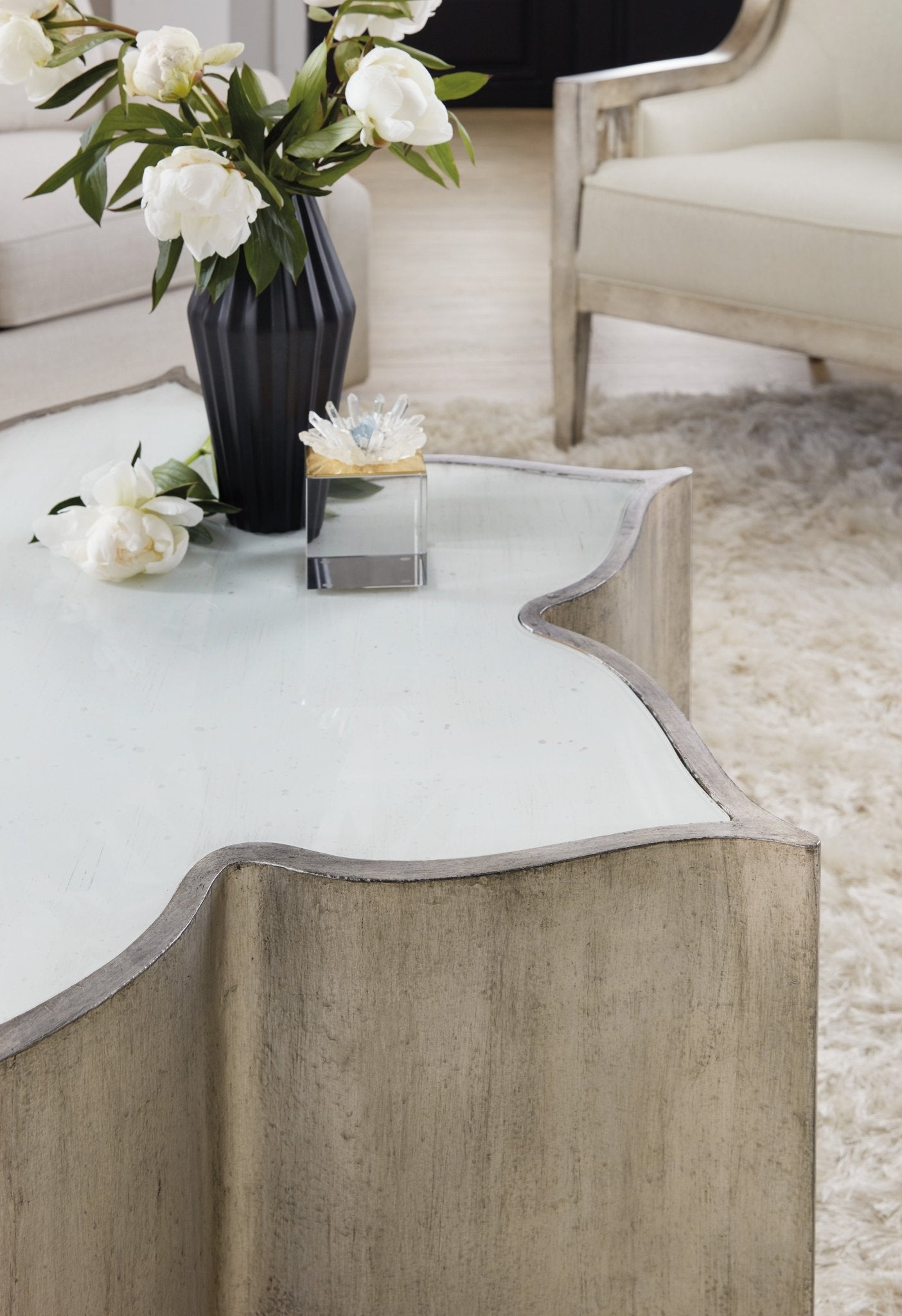 HookerSanctuary C Est La Vie Cocktail Table