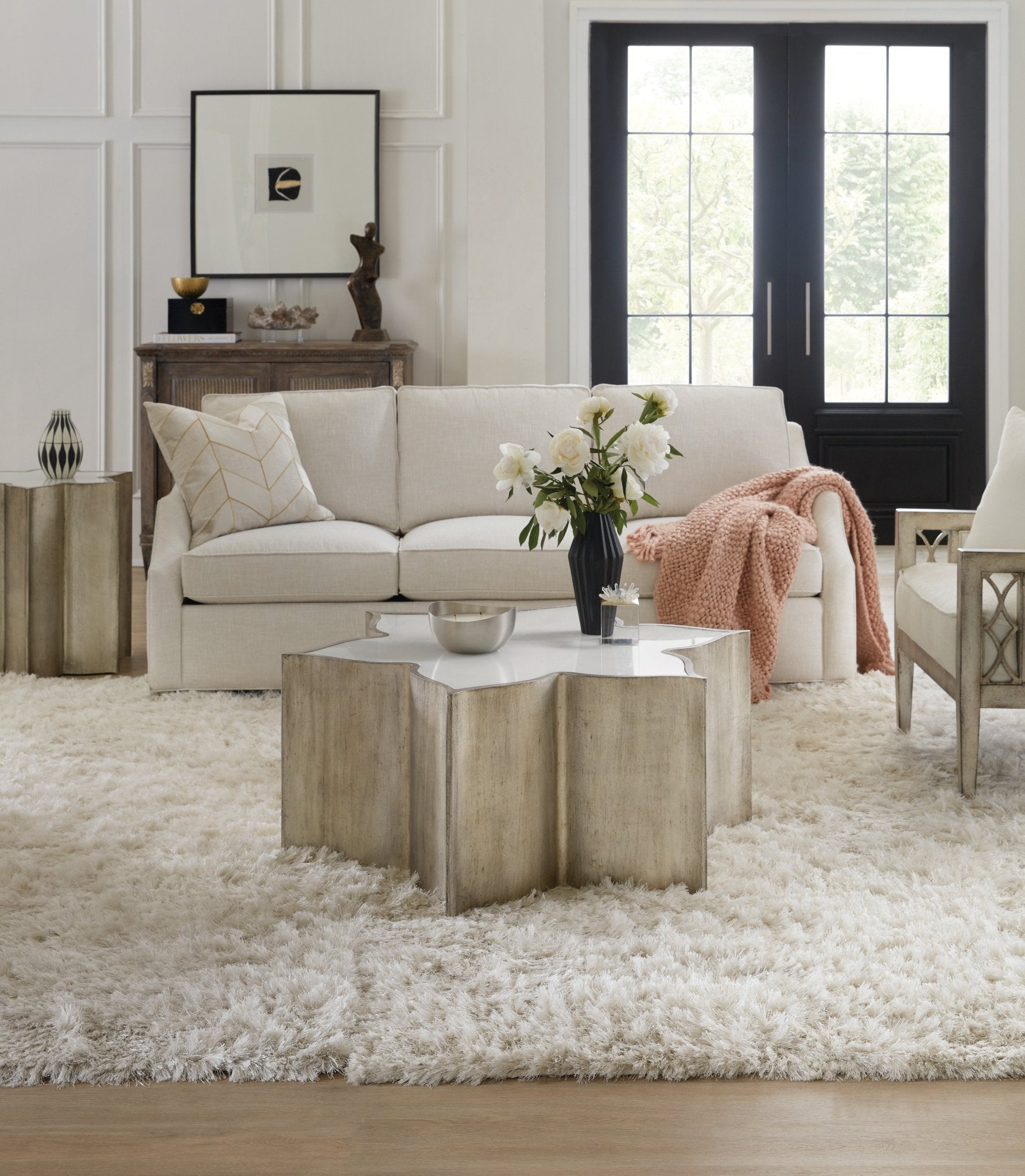 HookerSanctuary C Est La Vie Cocktail Table