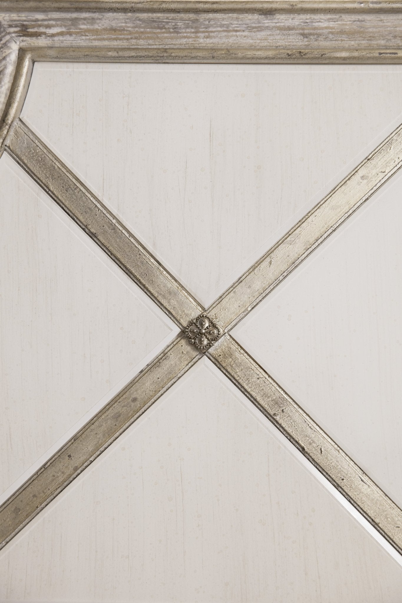 HookerSanctuary Diamont Canopy King Panel Bed