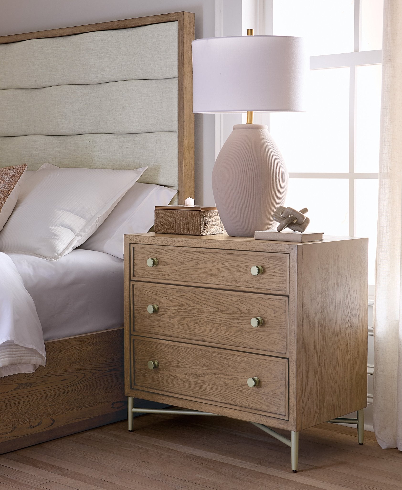 HookerSonnet Three - Drawer Nightstand