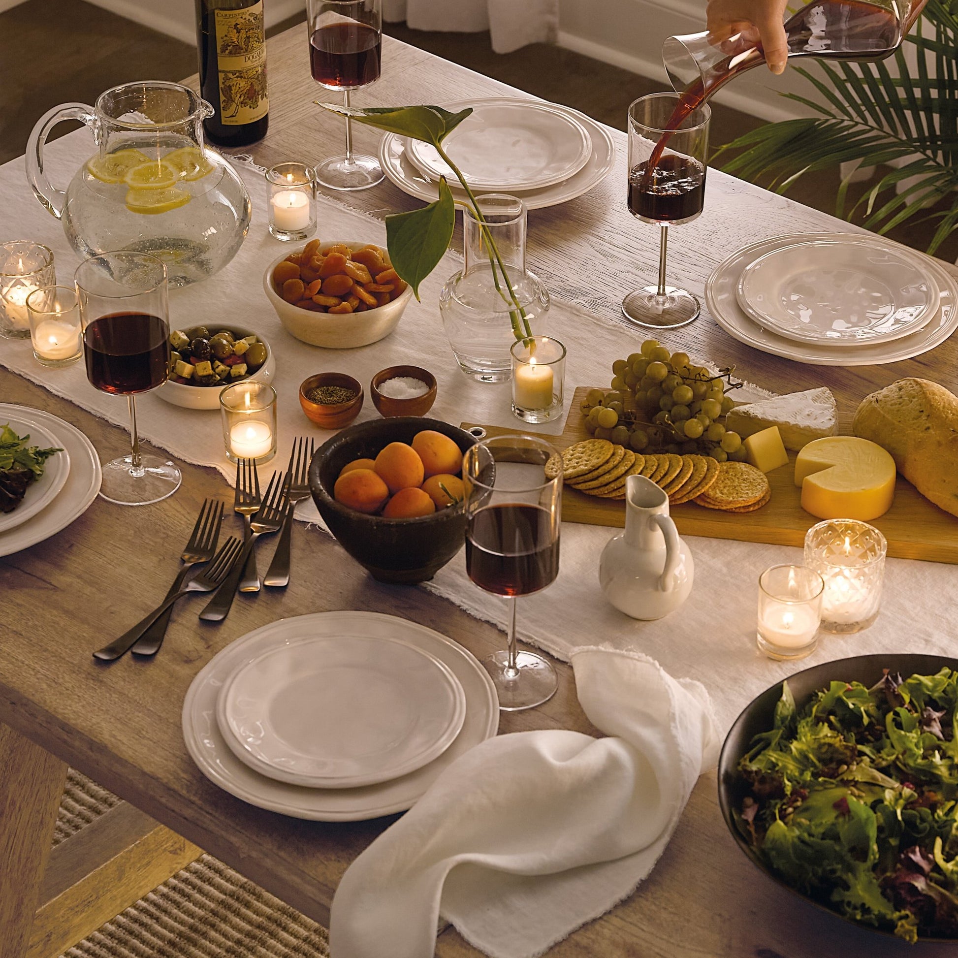 HookerVineyard Row Rectangle Dining Table with Two 20 - inch Leaves