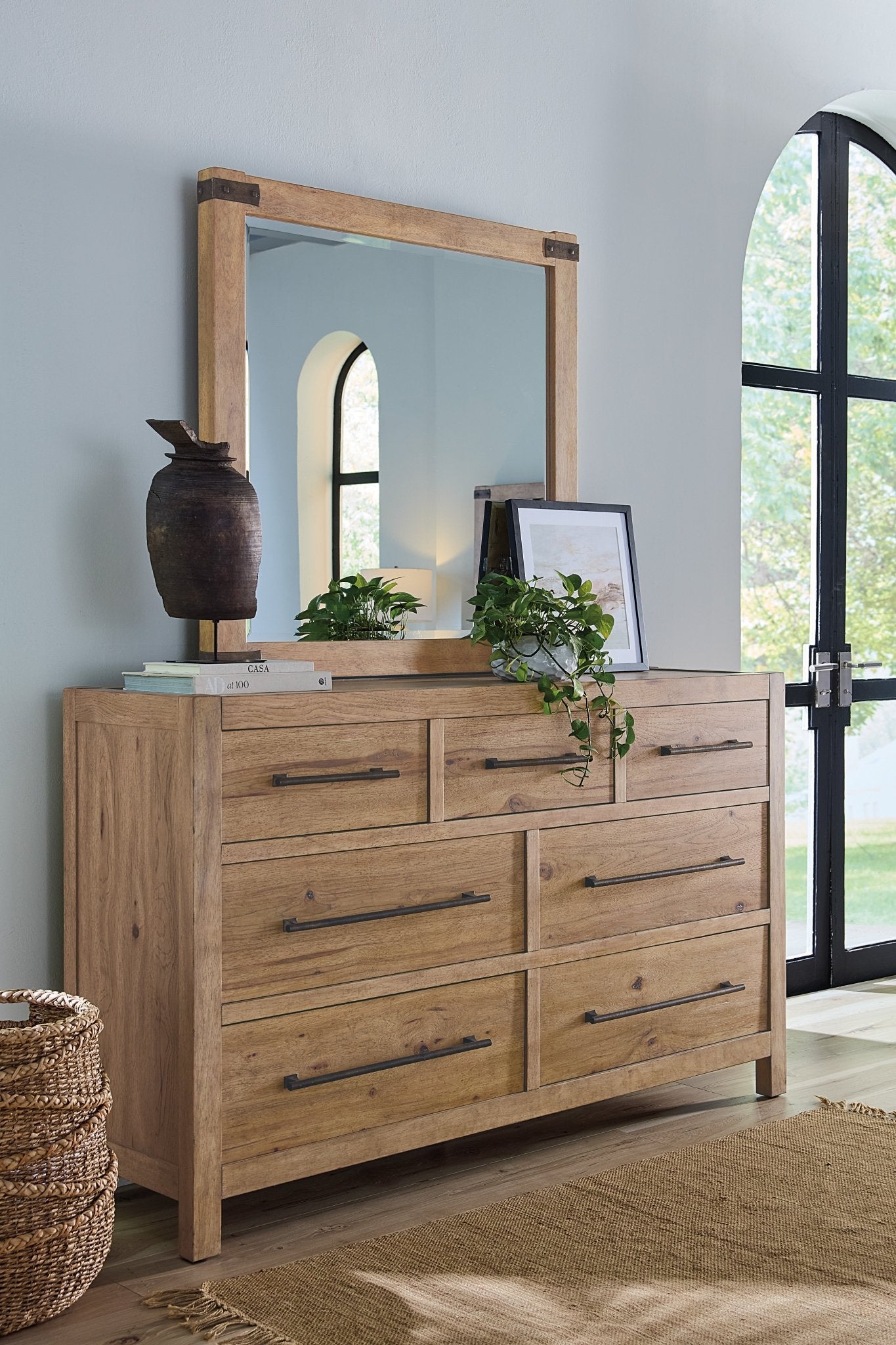 HookerVineyard Row Seven - Drawer Dresser