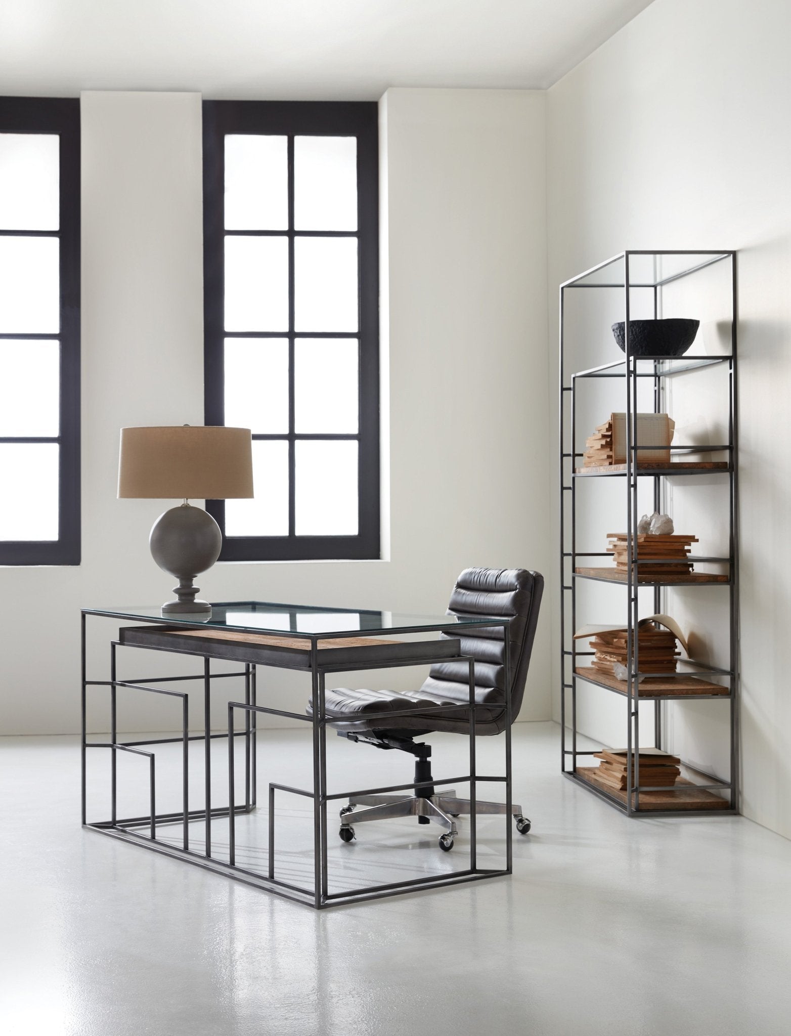 HookerWyatt Executive Swivel Tilt Chair