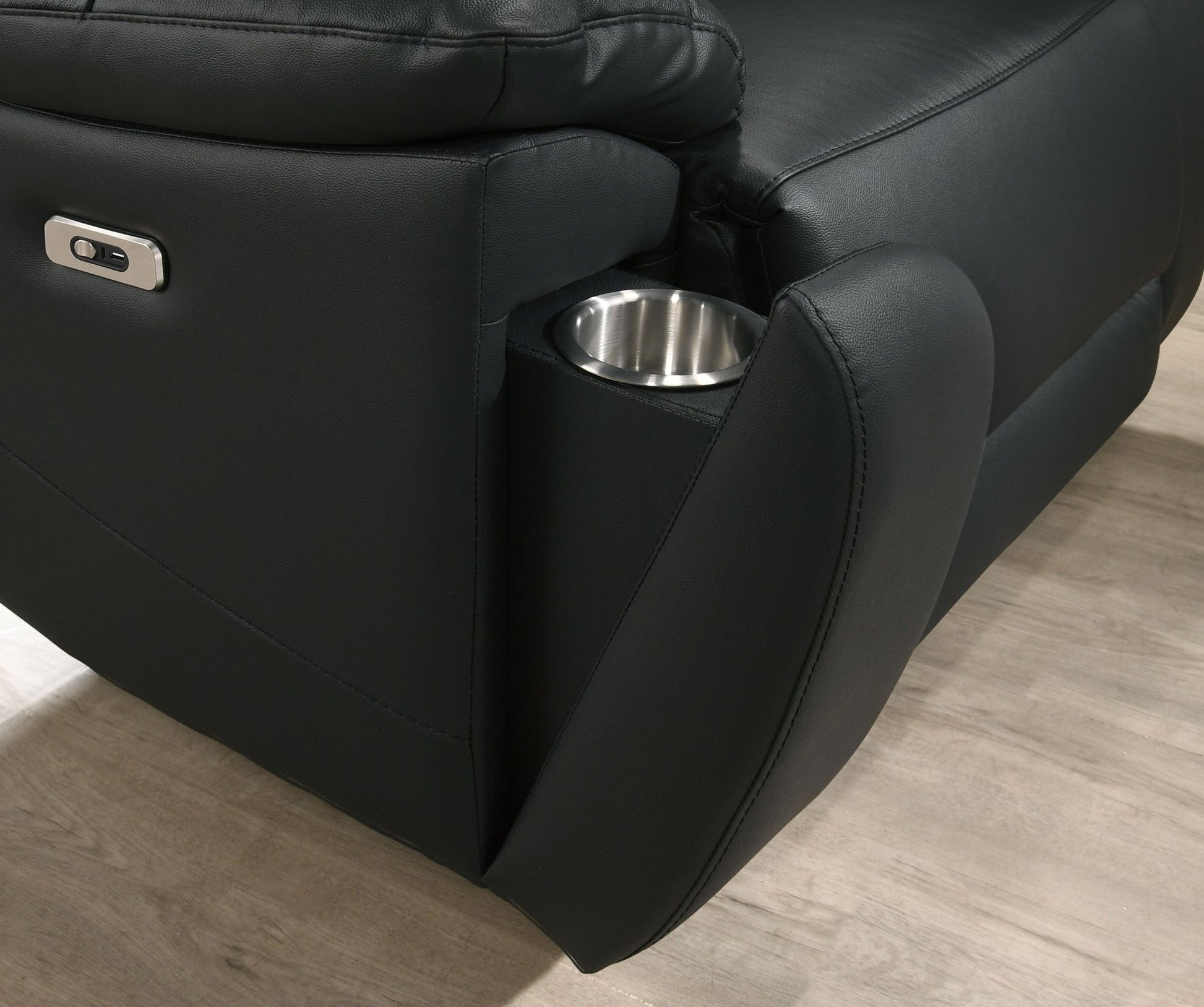 IFDCIF - 8161 - C Recliner
