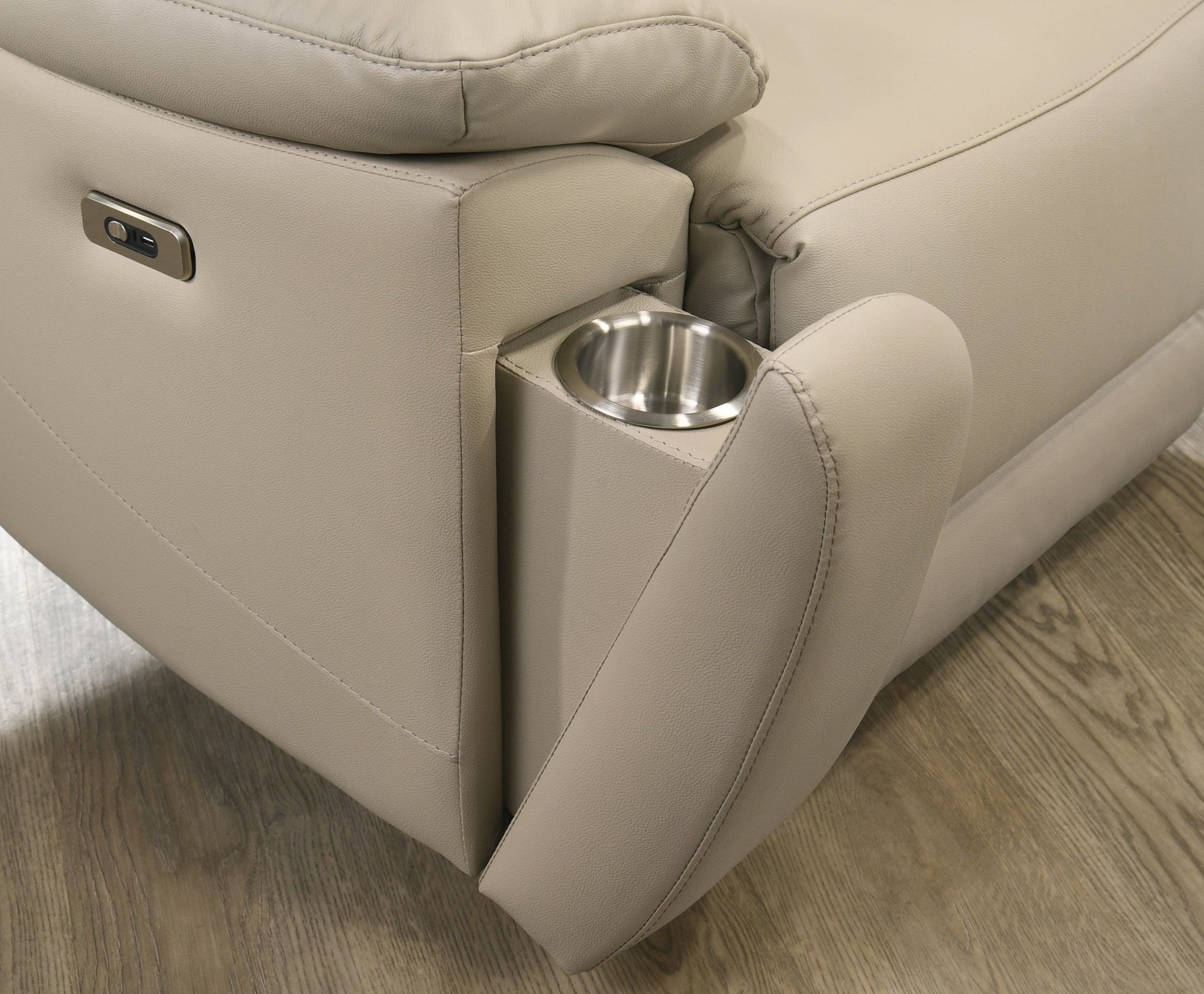 IFDCIF - 8162 - C Recliner