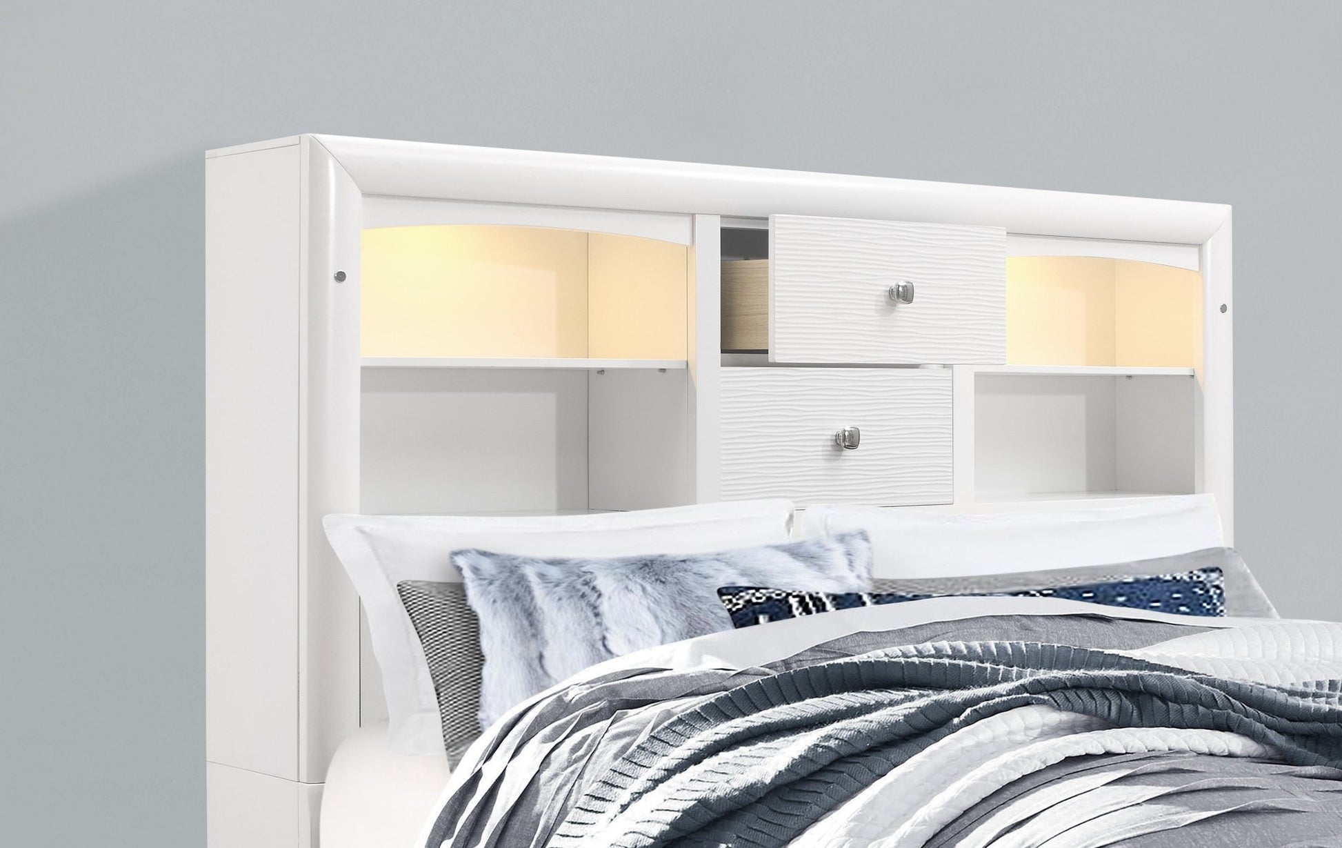 IFDCJordyn (White) Bed Set
