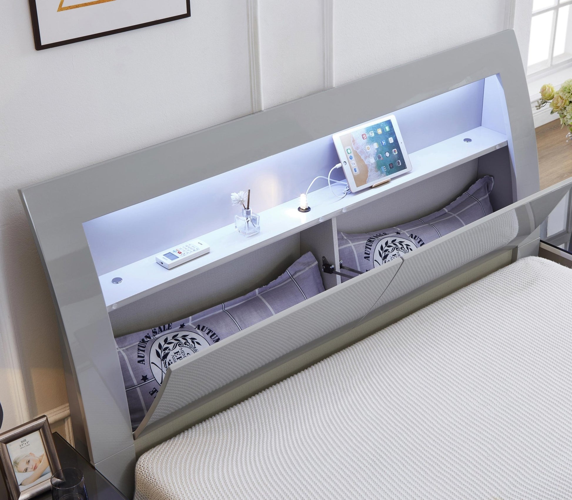 IFDCNew York Bed Set